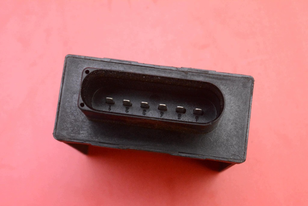 unité de commande électronique uce module pompe carburant 3Q0906121B SKODA OCTAVIA 3 III 1.6 TDI 116 KM