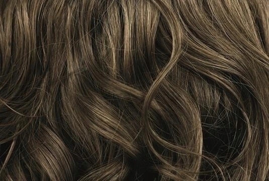 Peruka Syntetyczna ROXY Kolory Naturalny Wygląd Marka Rokoko