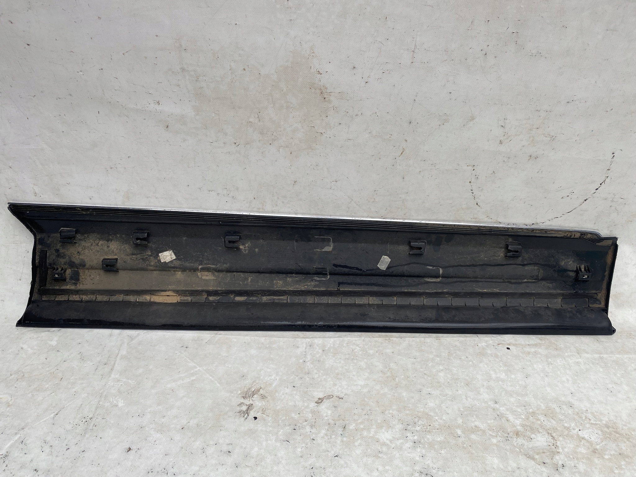VW TIGUAN LIFT 5N0 moulding door left front