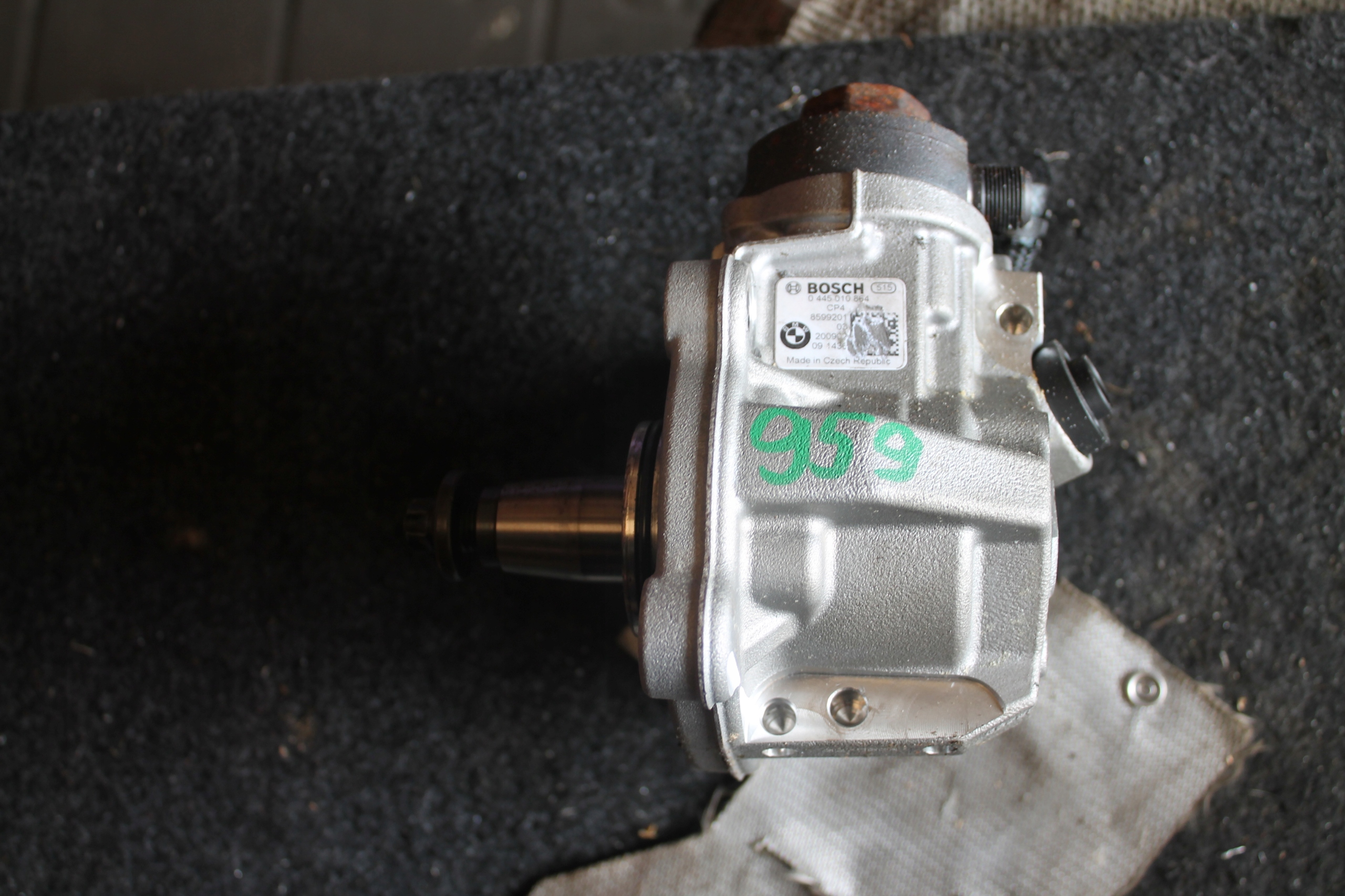 959. Pompe d’injection Carburant BMW 8599201