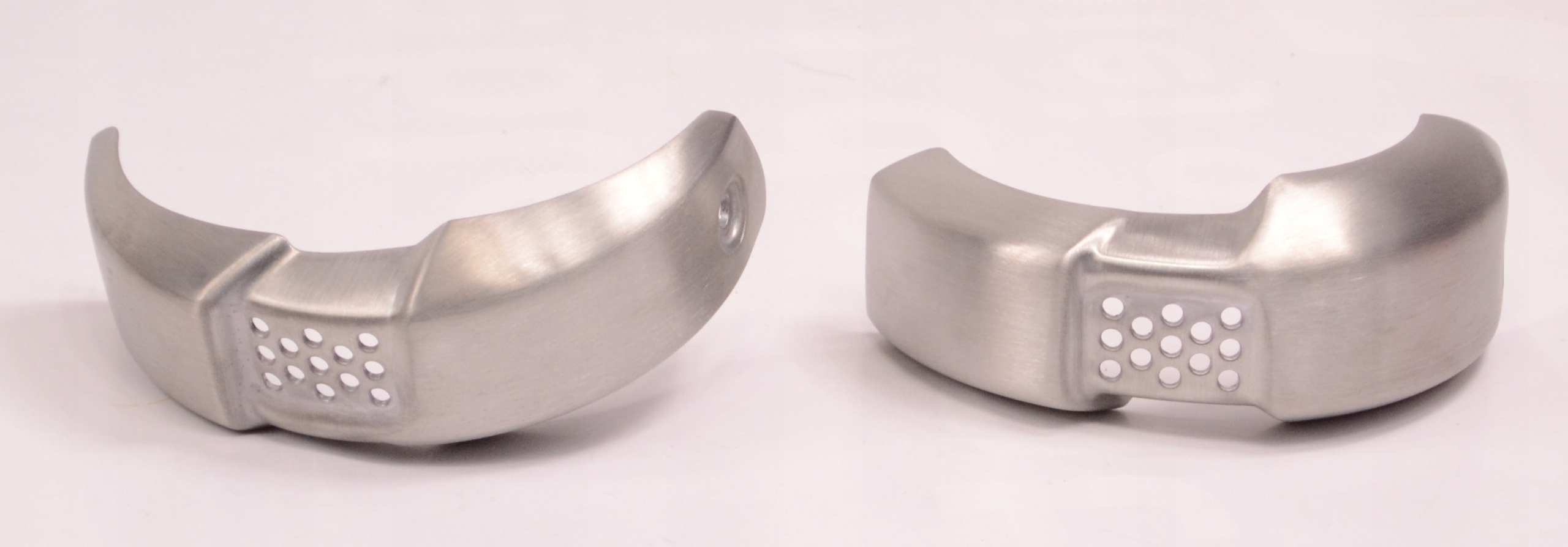 1111 - Triumph Bobber Bonneville-защитная накладка P + L