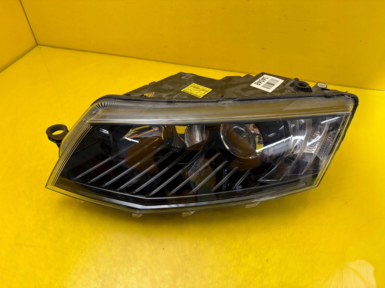 light left Skoda Octavia 3 III Xenon 5E1941015B