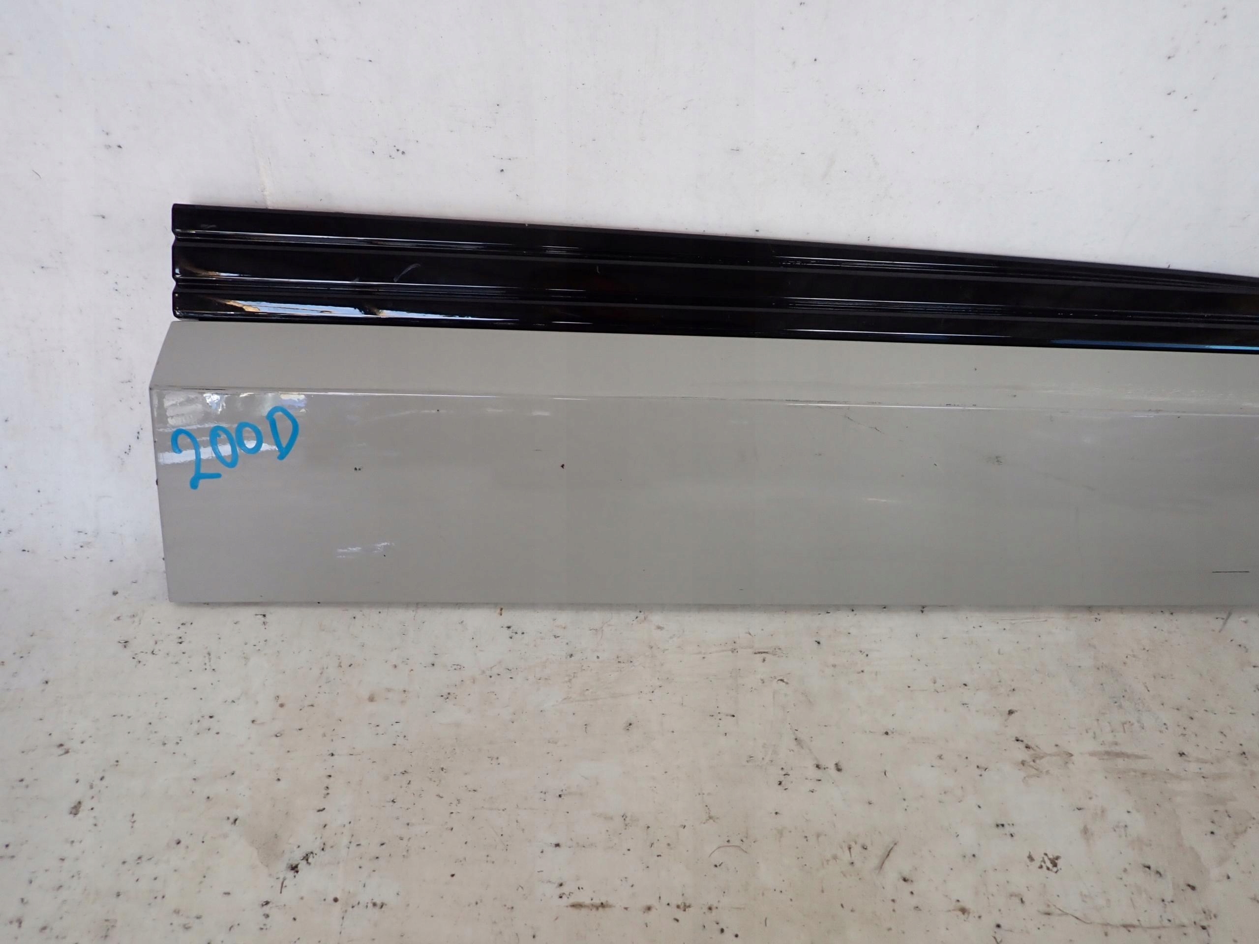 AUDI E-TRON 4KE 18-> moulding for door right front front 4KE853960