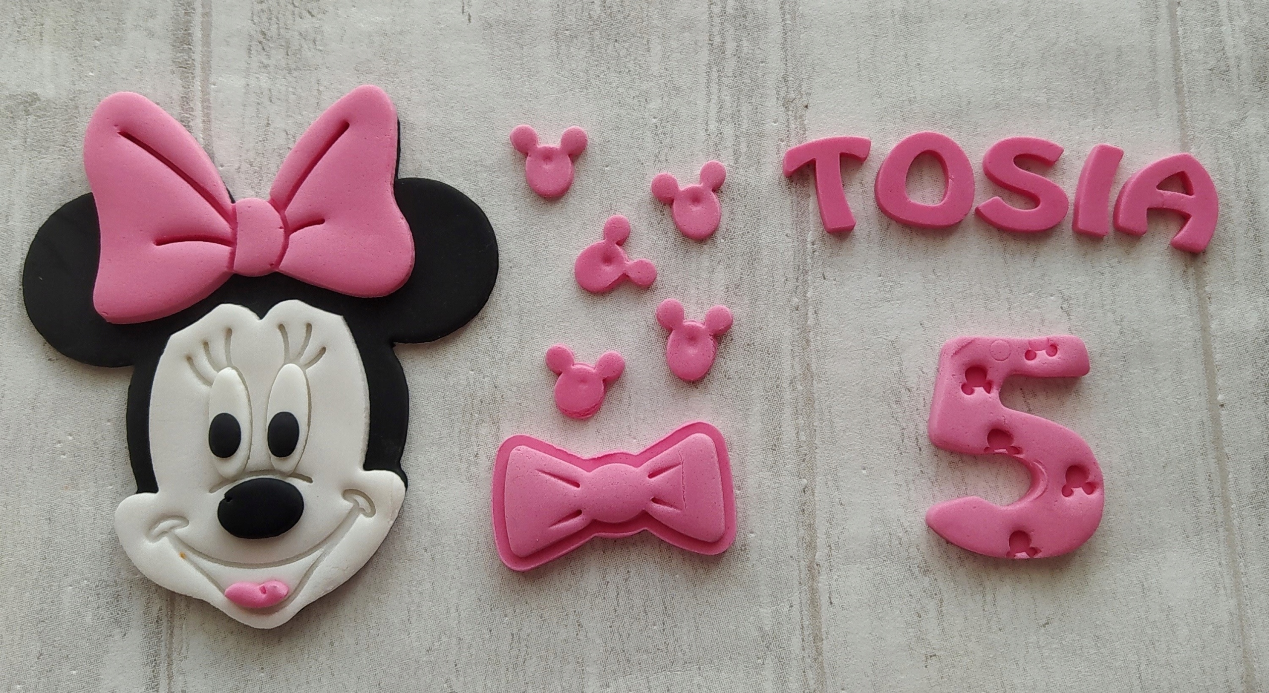 Levně Minnie Mouse z cukrové hmoty, figurka s číslicí a nápisem, fuchsiová sada