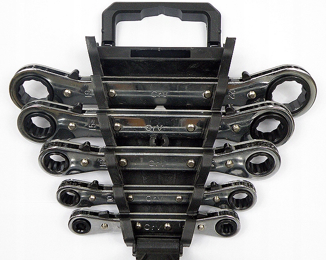 

Klucze Oczkowe Z Grzechotką Zestaw Kluczy 6-22mm