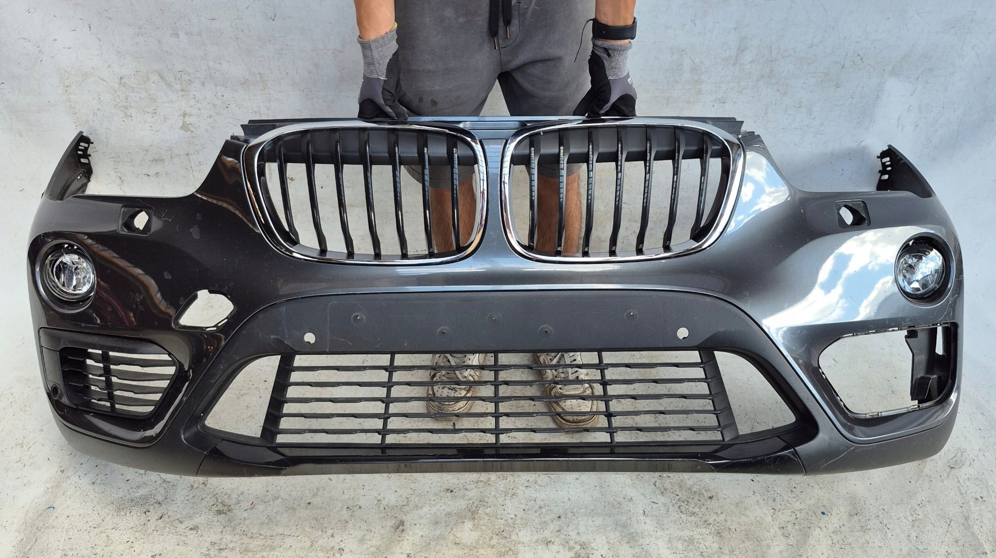 BMW X1 F48 15-19 bumper front front 6XPDC SPR 7354815