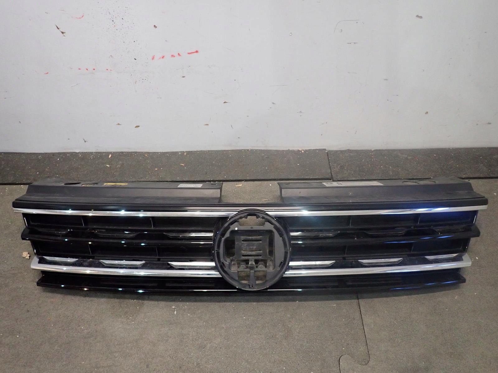 grille VW TIGUAN 2015- 5NA853653