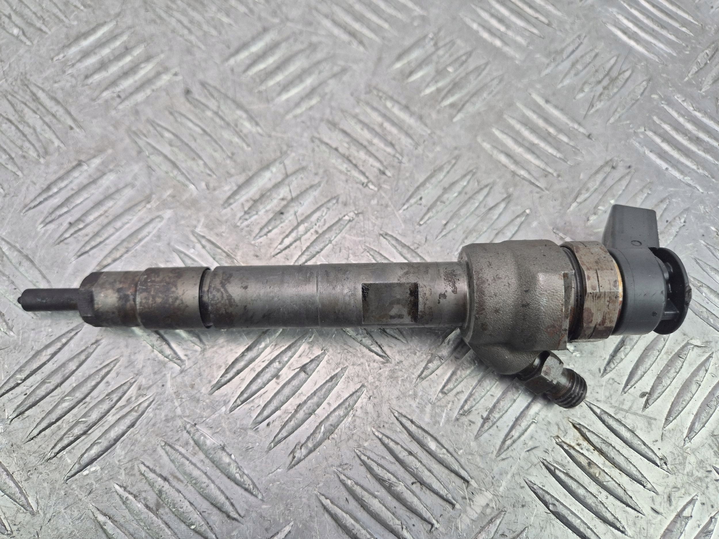 BMW 3 E90 E91 320d injector N47D20A 7798446