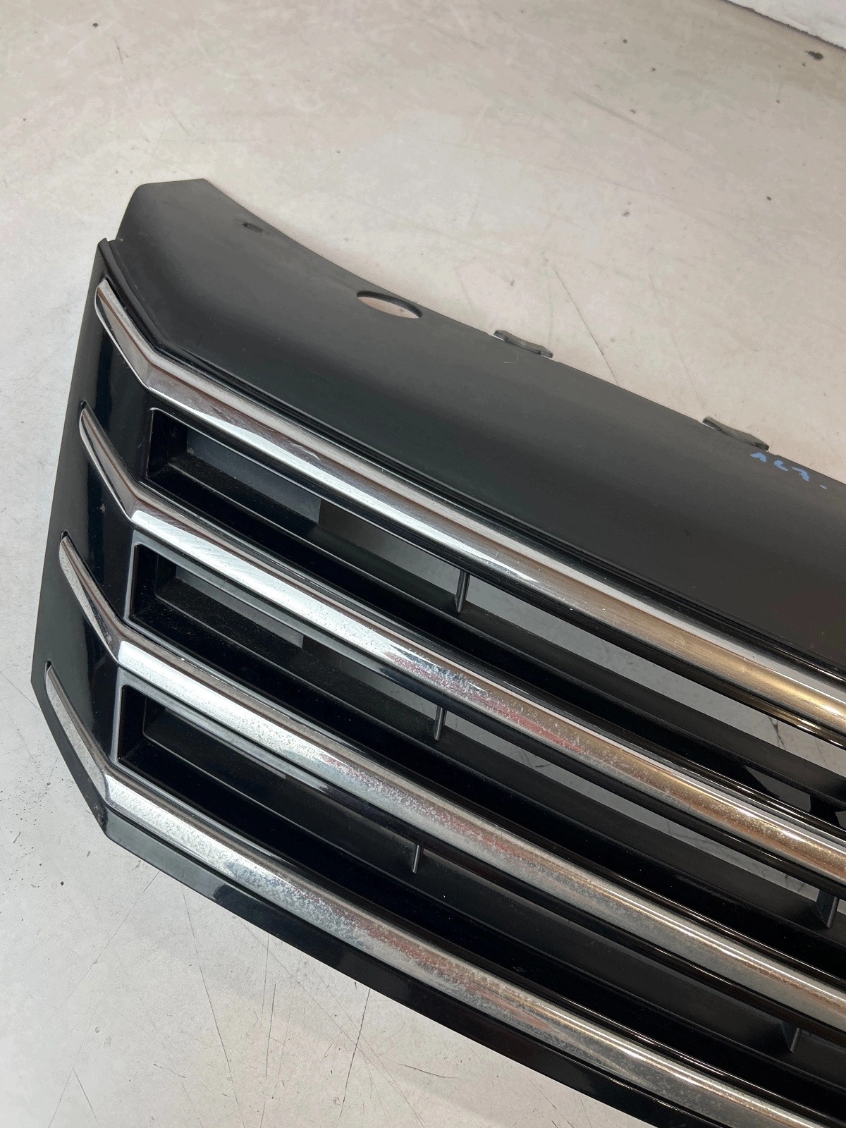 grill grille radiator Volkswagen Passat B7