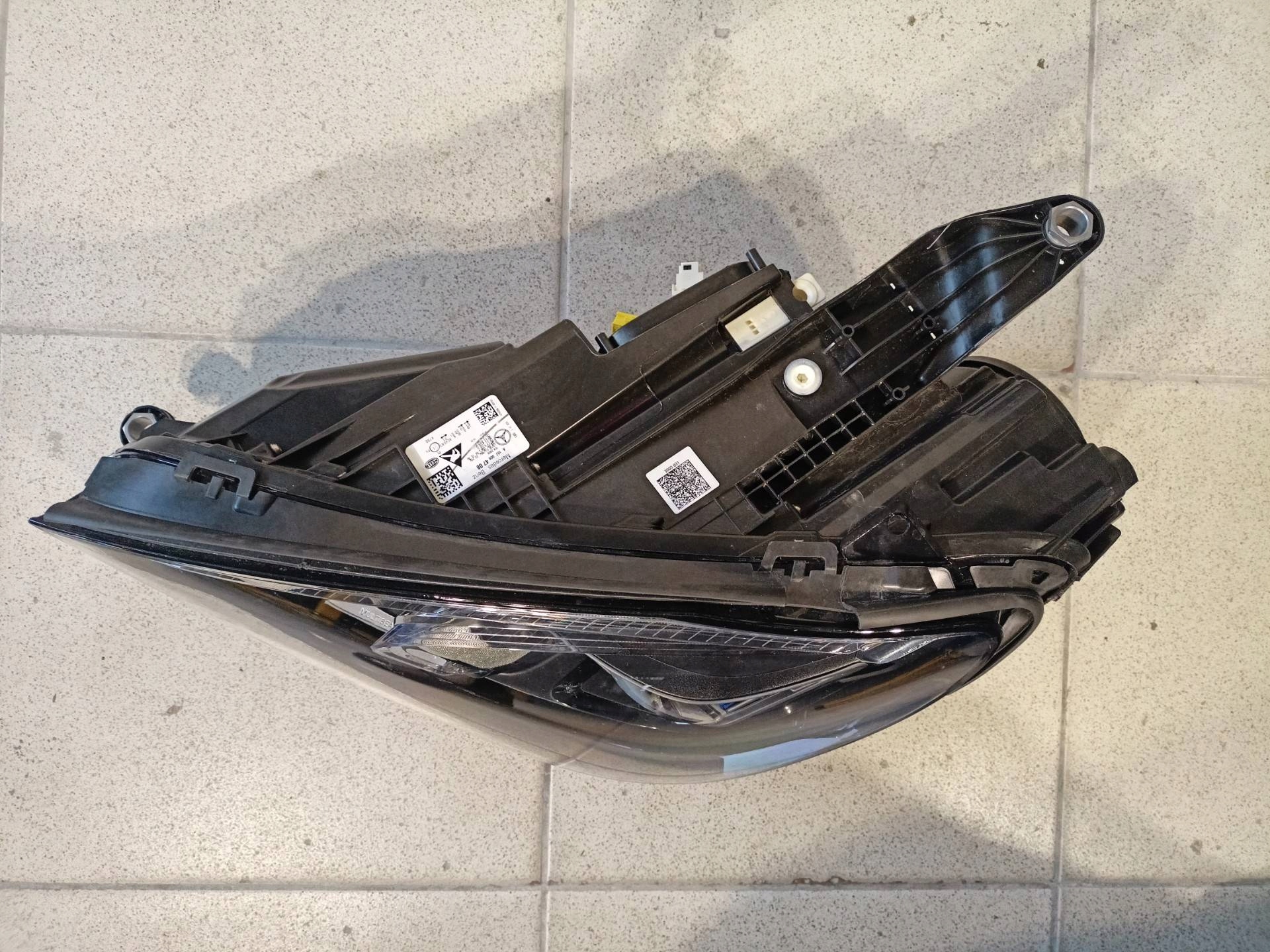 light front left side Mercedes-Benz GLE A1679064708