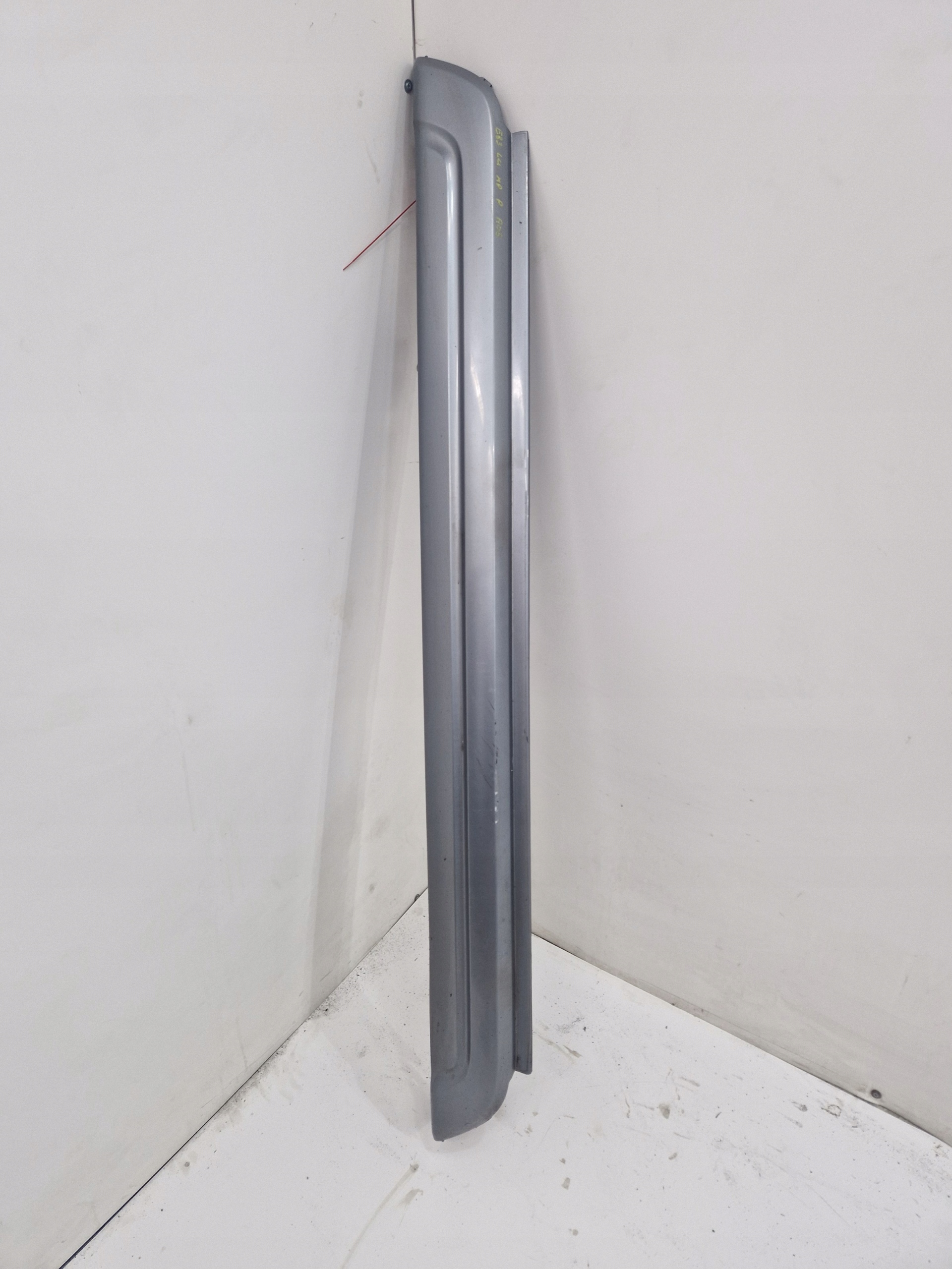 moulding threshold right BMW X3 E83 M PAKIET A08/7