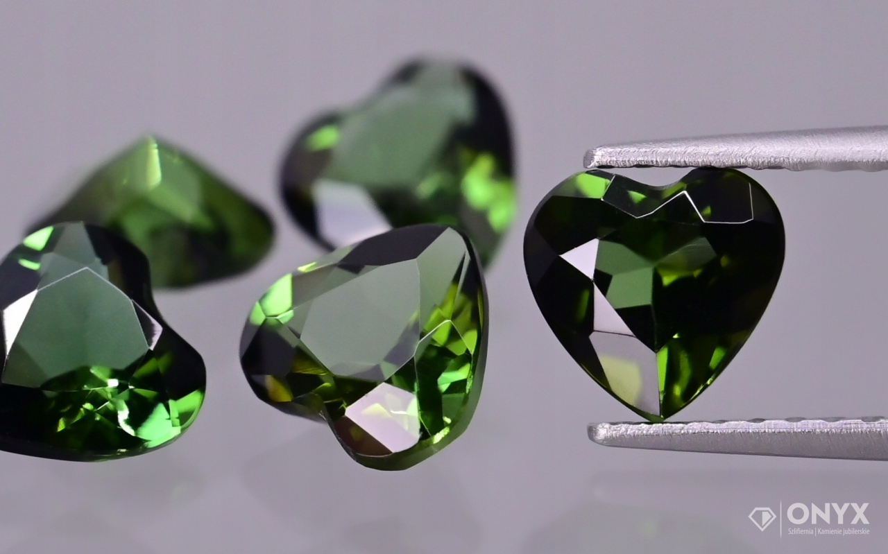 Turmalín Verdelit fazetované srdce 6x6 mm