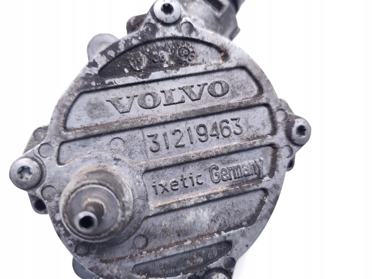 volvo XC60 S60 V60 насос 31219463