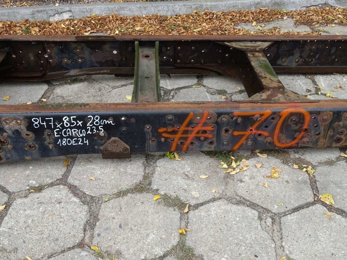 IVECO EUROCARGO II 02-08 180E RAMA 22,5 847X28 #70 Typ samochodu Samochody dostawcze Samochody ciężarowe