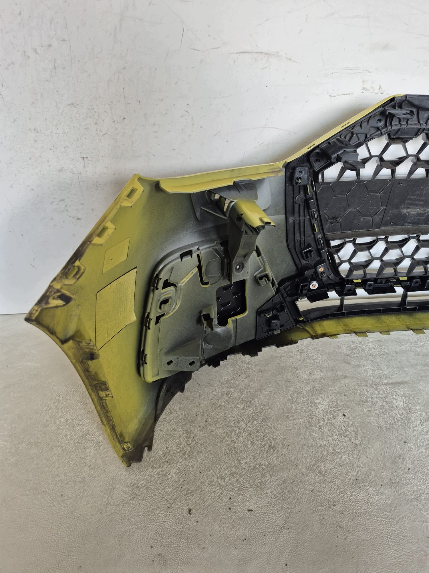 AUDI A1 II 82A 18- bumper front front SPR 82A807437A