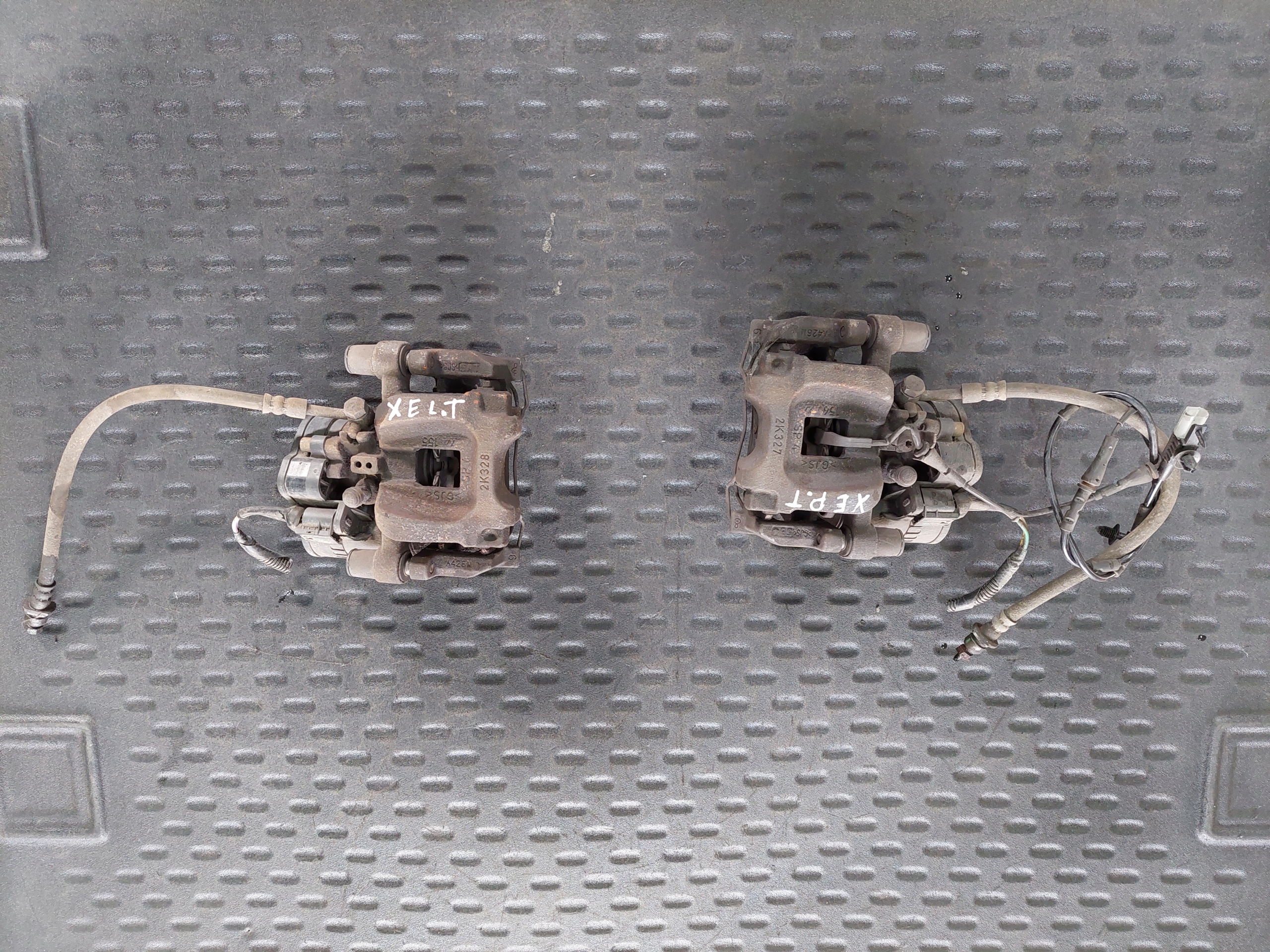 caliper rear part rear left right JAGUAR XE X760 2.0 D