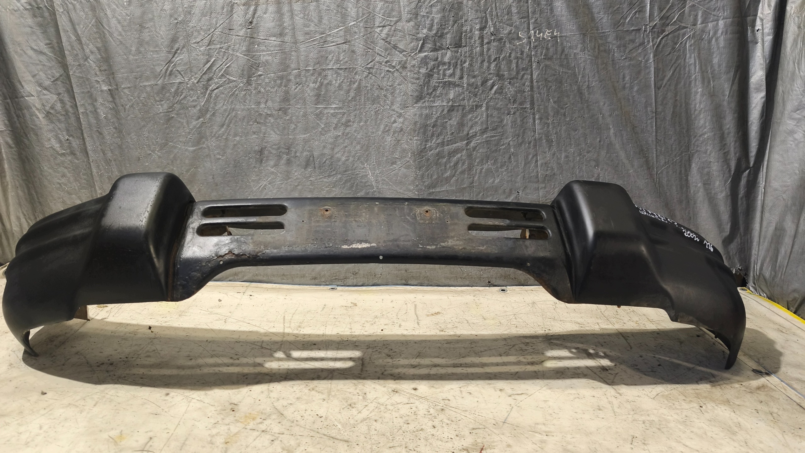 front bumper HYUNDAI GALLOPER 2001r