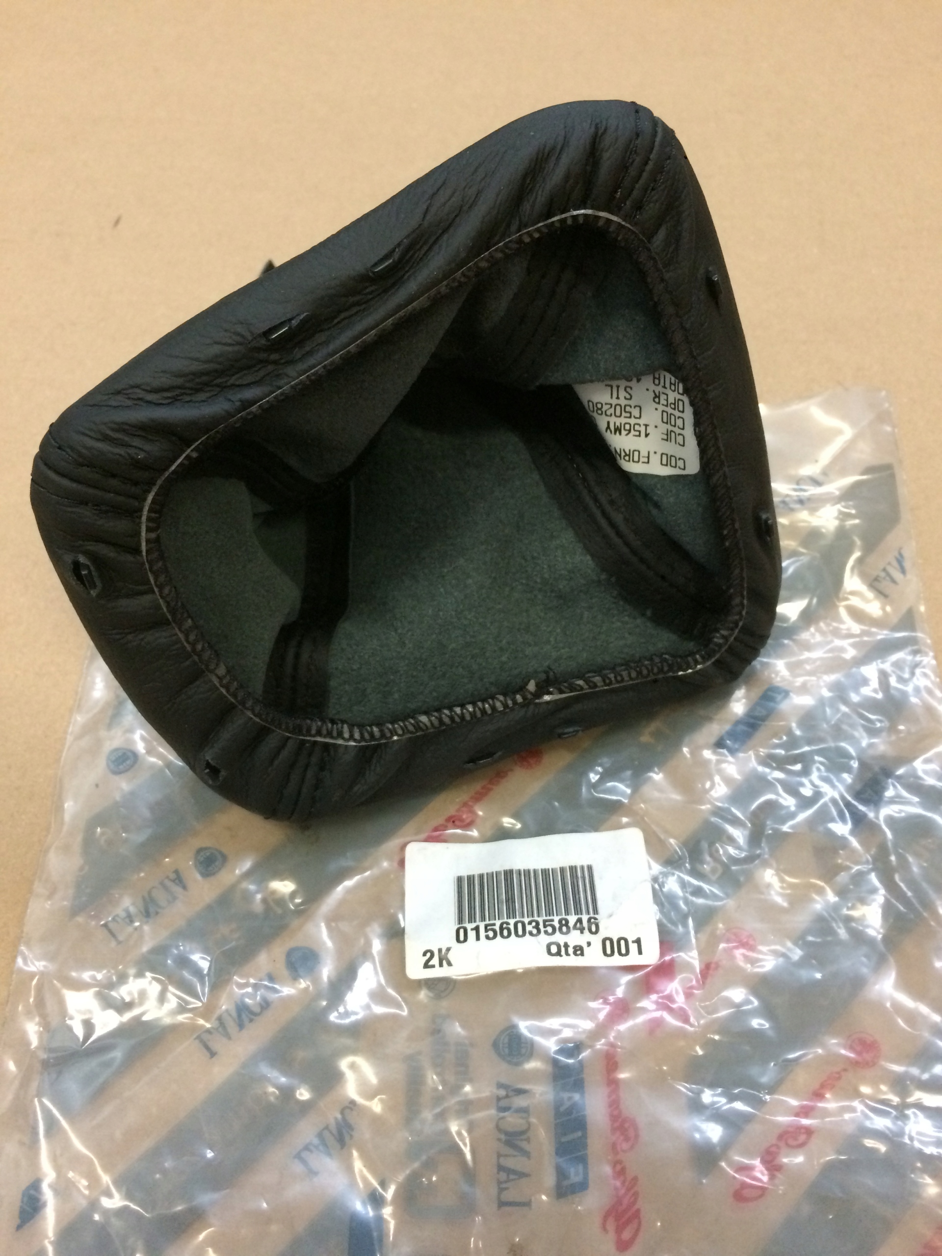 156035846 - ALFA ROMEO 156 3, 2V6 GTA СИЛЬФОН КОЖА