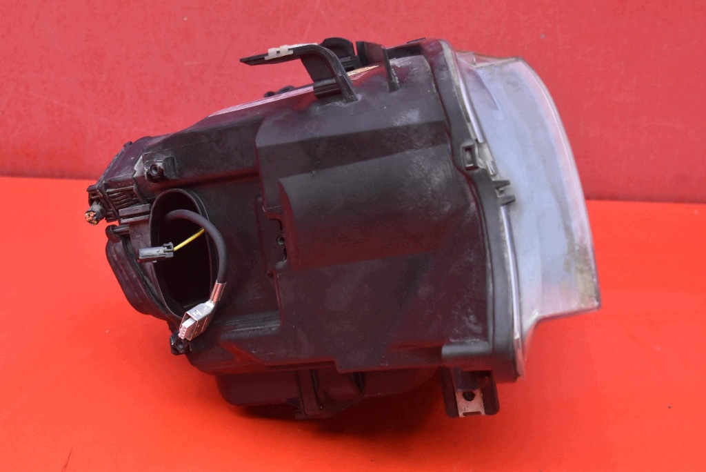REFLEKTOR left light front lens XENON EU 69427379 BMW E90 E91 04-10