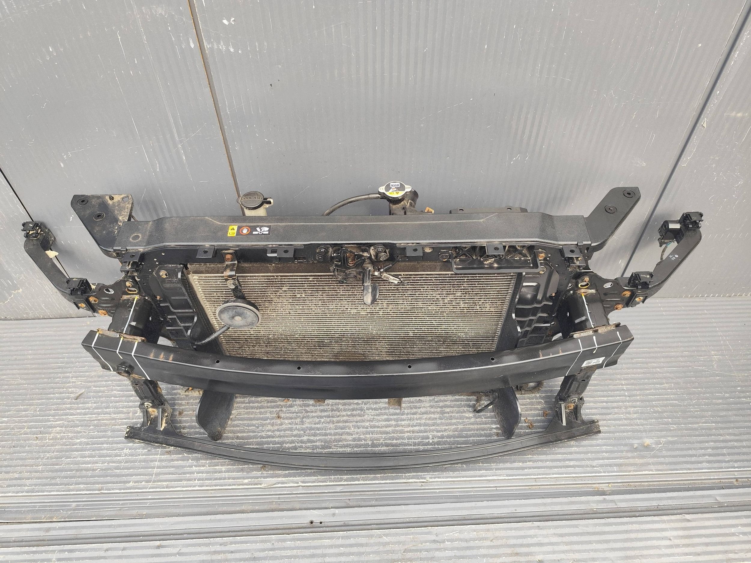 HYUNDAI ELANTRA VI LIFT support panel for radiators radiator complete DEMONTAZ