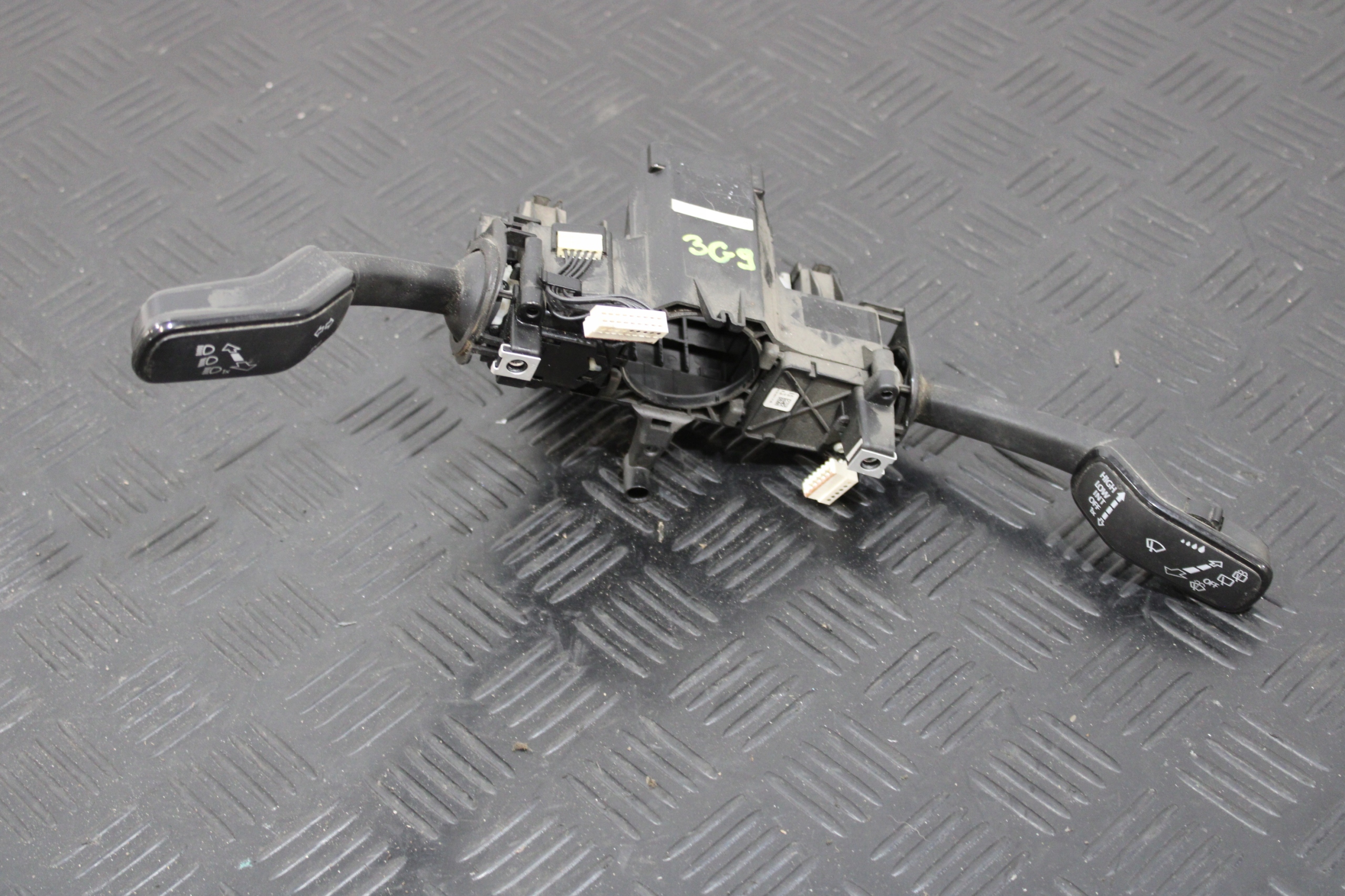 Commodo phares Essuie glaces Indicateurs de direction 3Q0953521DJ VW PASSAT B8 3G0 3G9