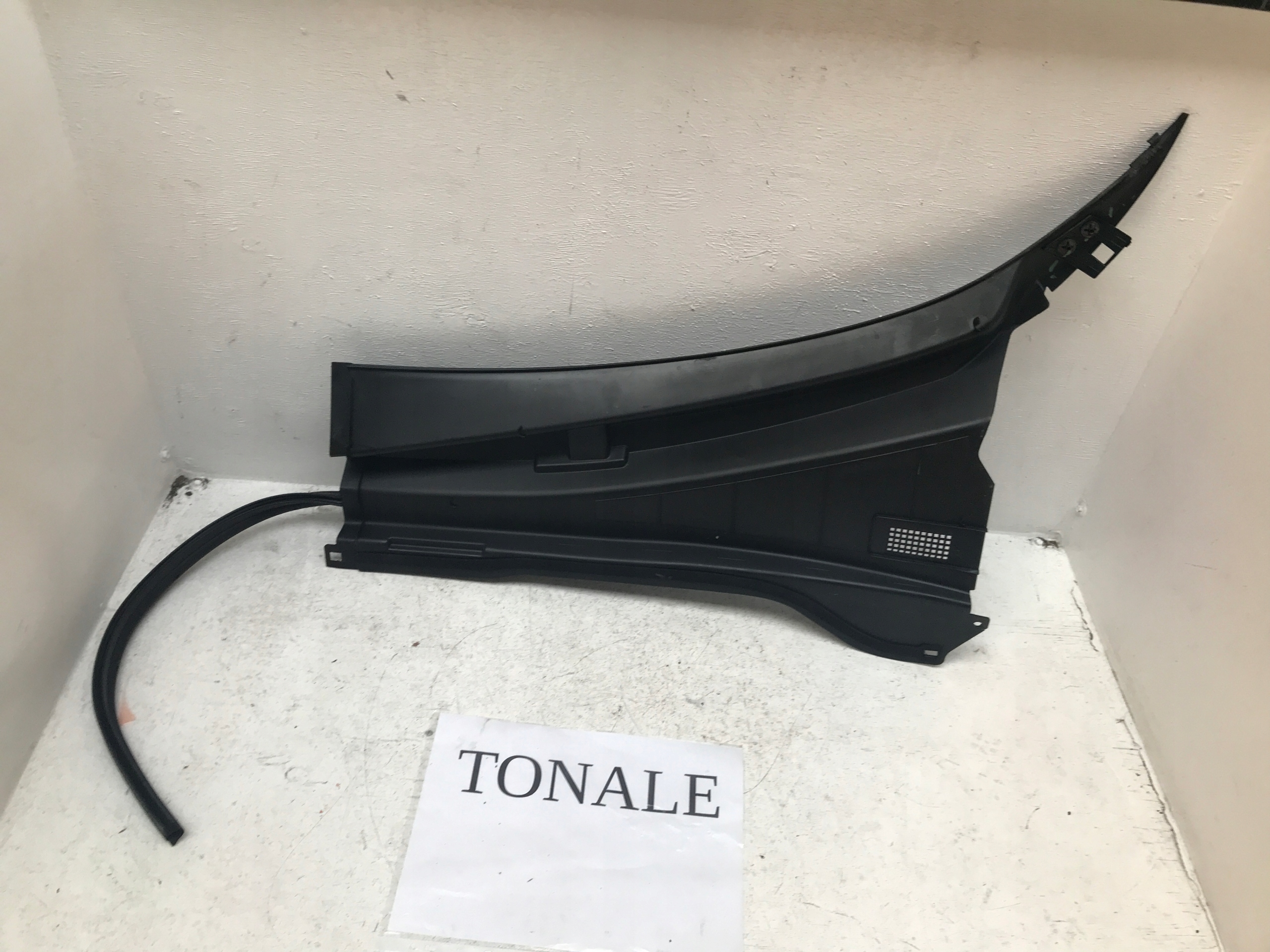 ALFA ROMEO TONALE PODSZYBIE PLASTIKOWE PRAWE ORYG EUROPA 156158733 22-24 Producent części Alfa Romeo OE