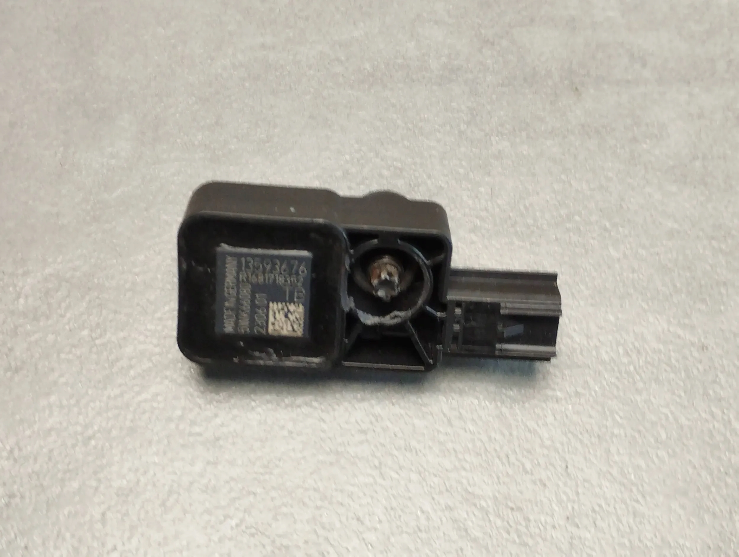 Opel Insignia A Crashsensor Drucksensor 13593676