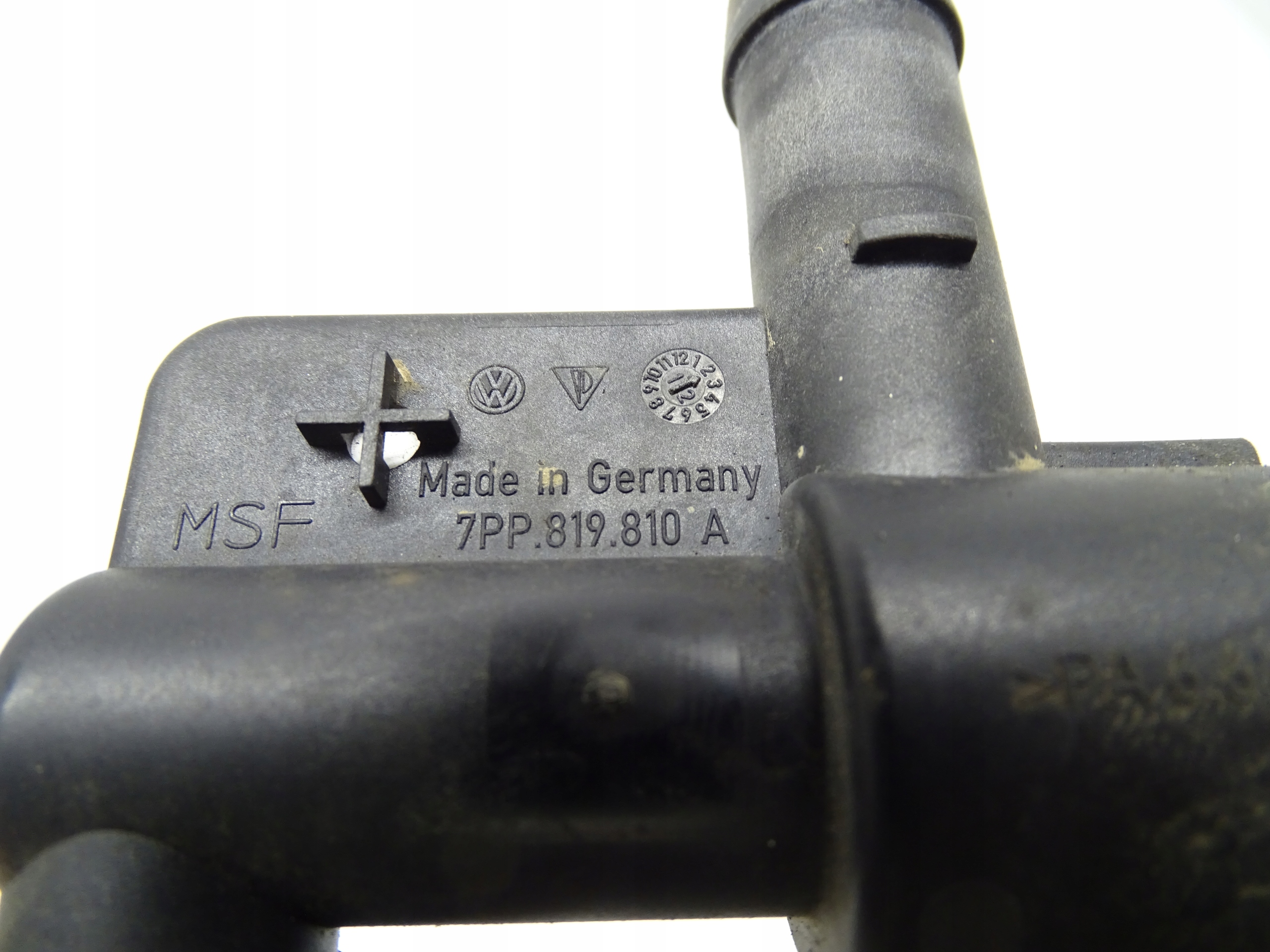 ventil pumpa vode PORSCHE CAYENNE VW TOUAREG 7L0965561L