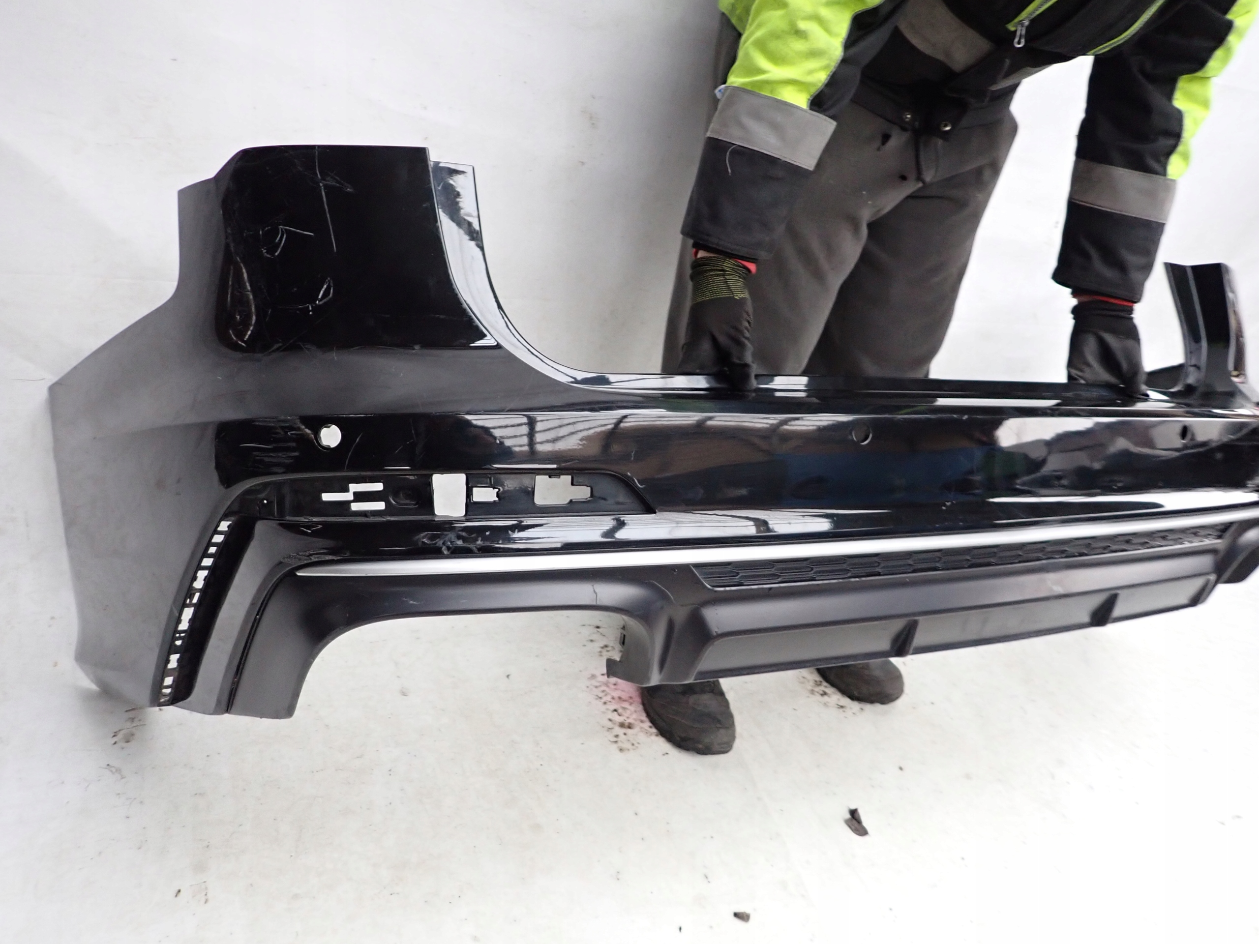 AUDI A6 S6 C8 4K 18- S-LINE KOMBI bumper rear part rear PDC