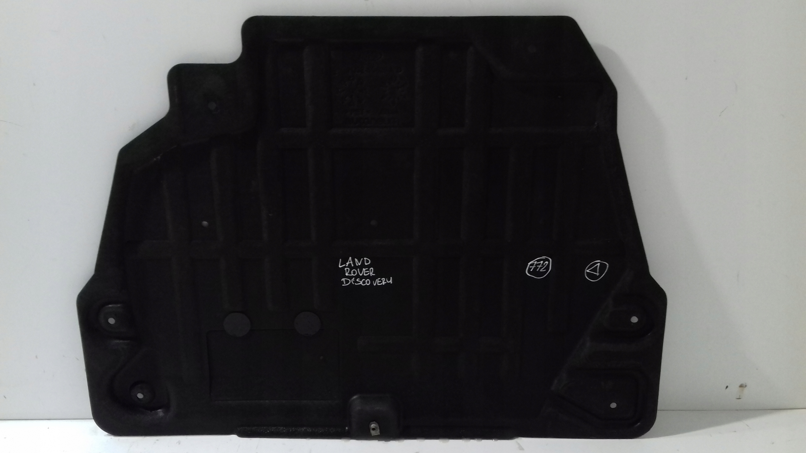 cover below engine DISCOVERY E-PACE HJ32-6B629-A