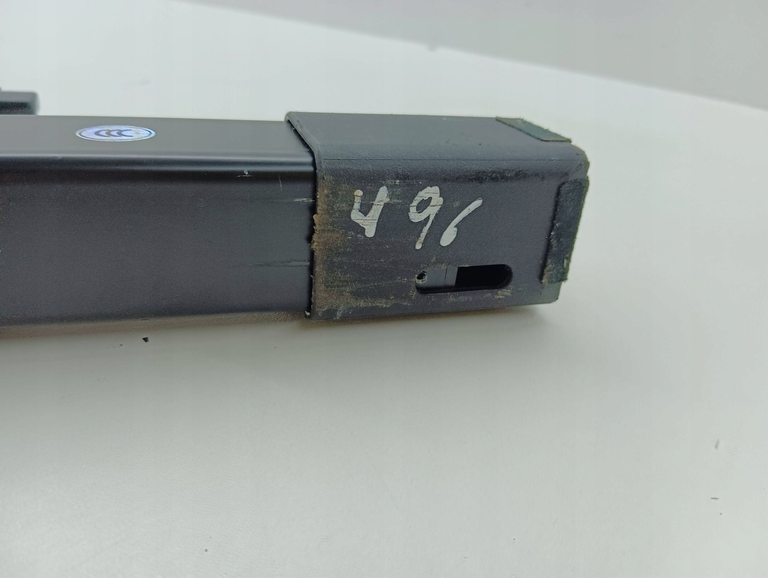 mazda 2011 ролета багажника