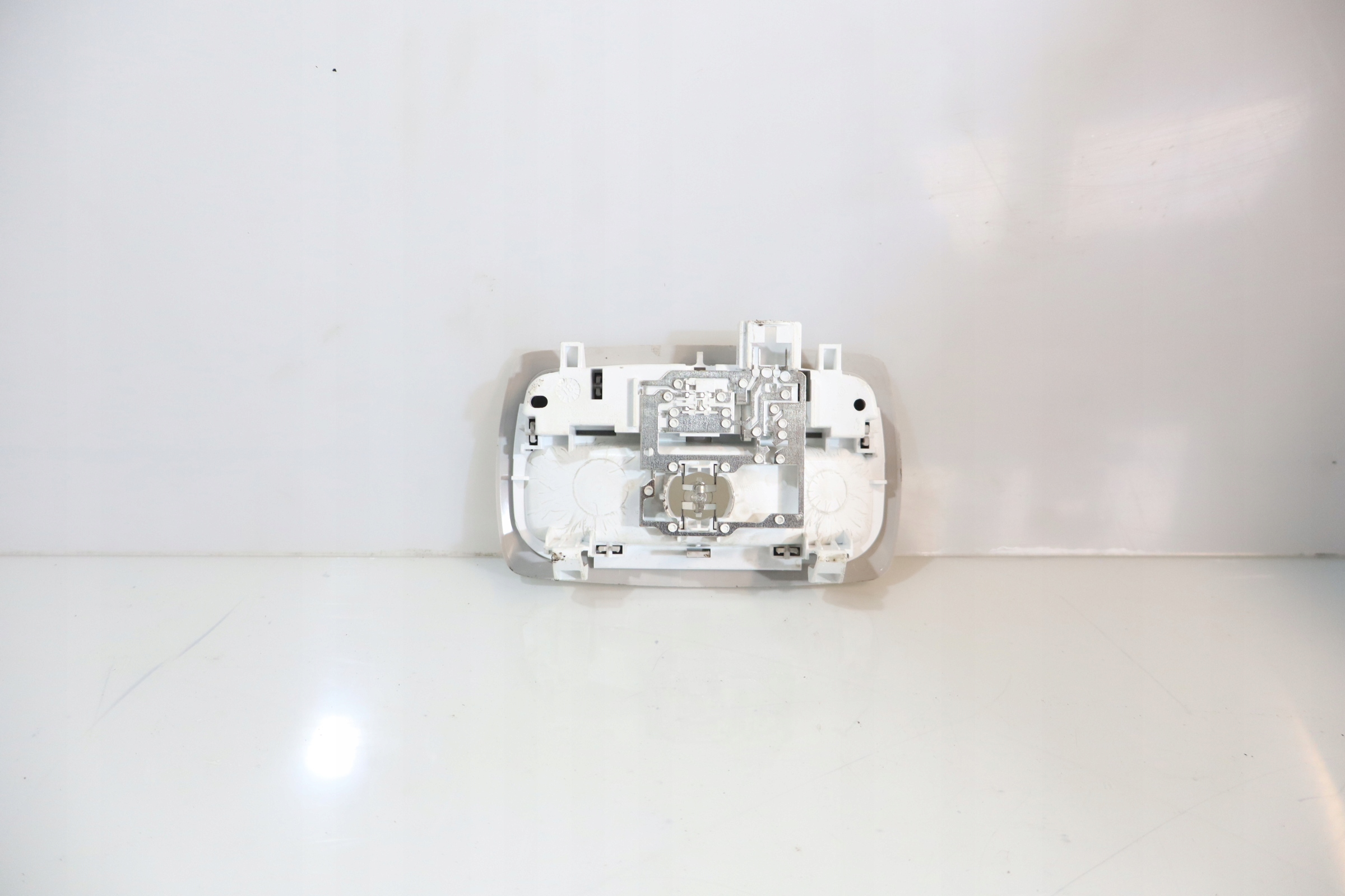 Освещение Кузова зад renault MEGANE IV