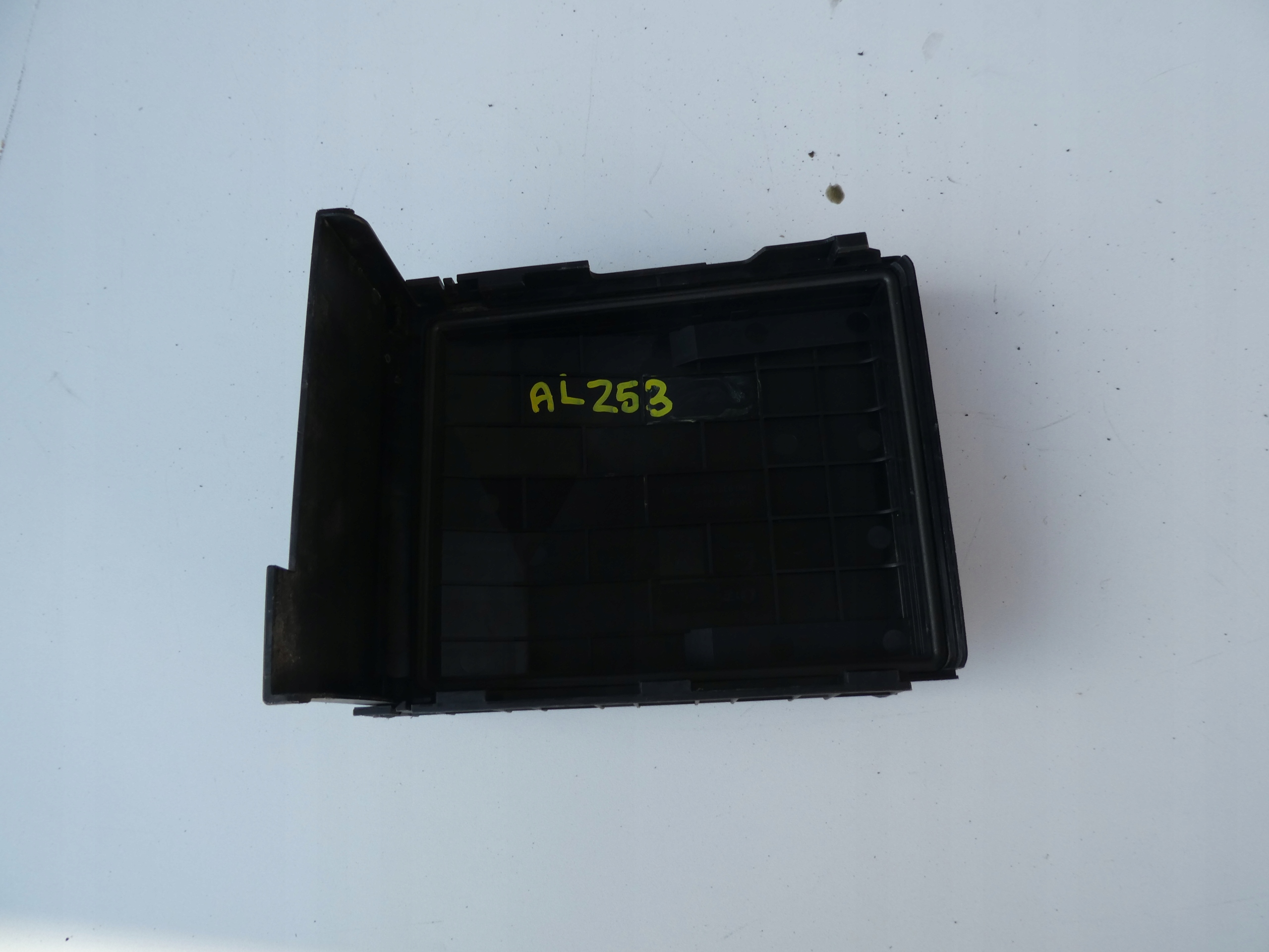 ABDECKUNG DES SICHERUNGSKASTENS 1K0937132F VW SKODA