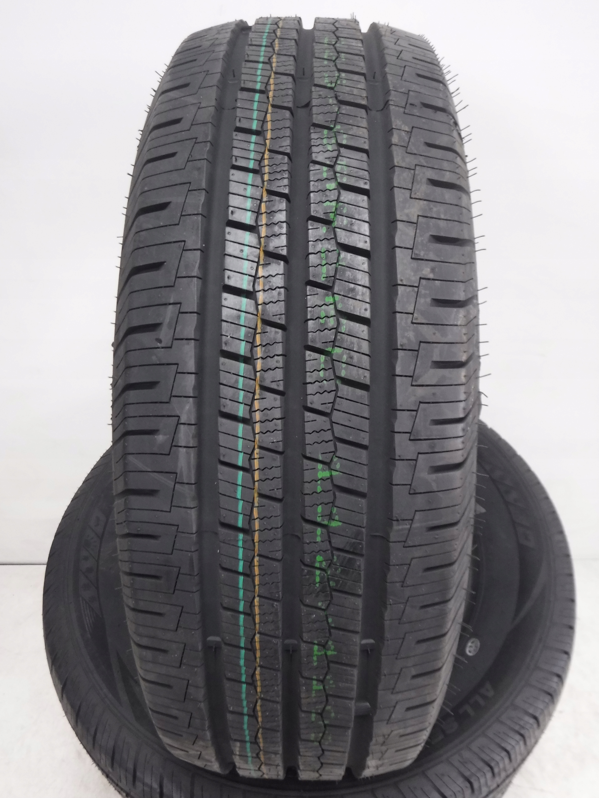 OPONY CAŁOROCZNE 225/65/16C 112/110S TRACMAX A/S Kod producenta VSR1610