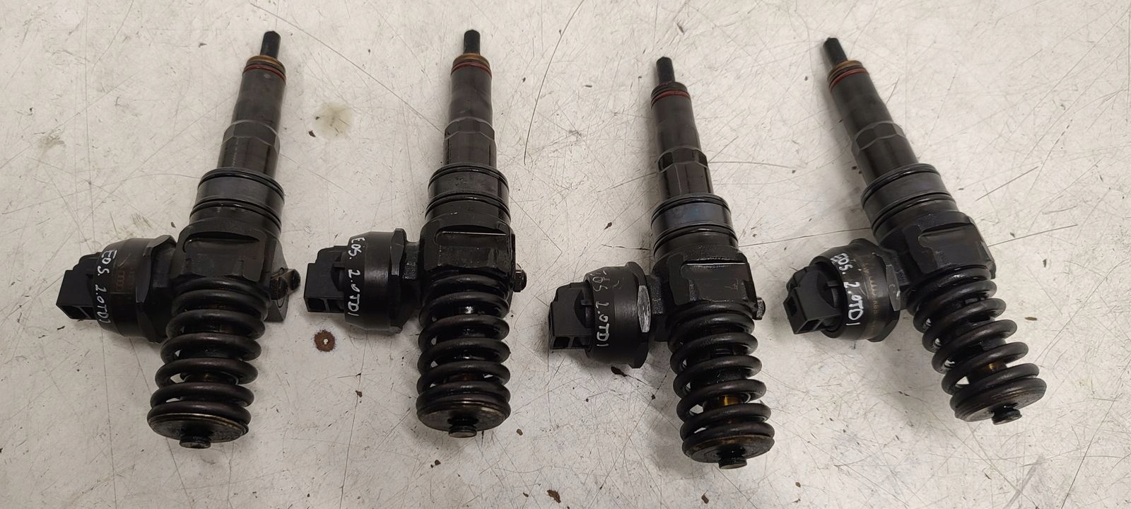 nozzle 038130073BQ VW EOS 2,0 TDI