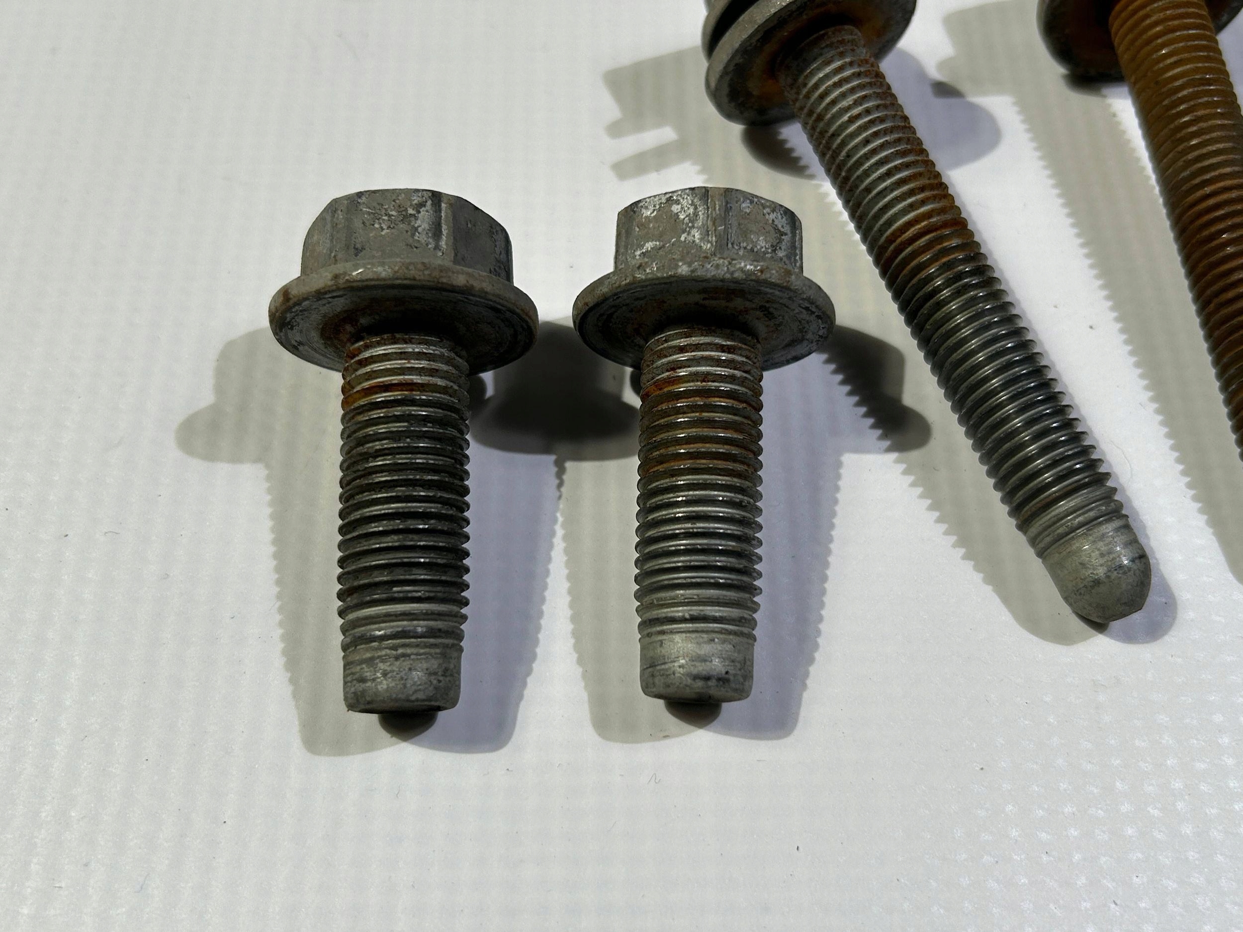 screws sanek springing front przednich Chevrolet Camaro 2009-2015