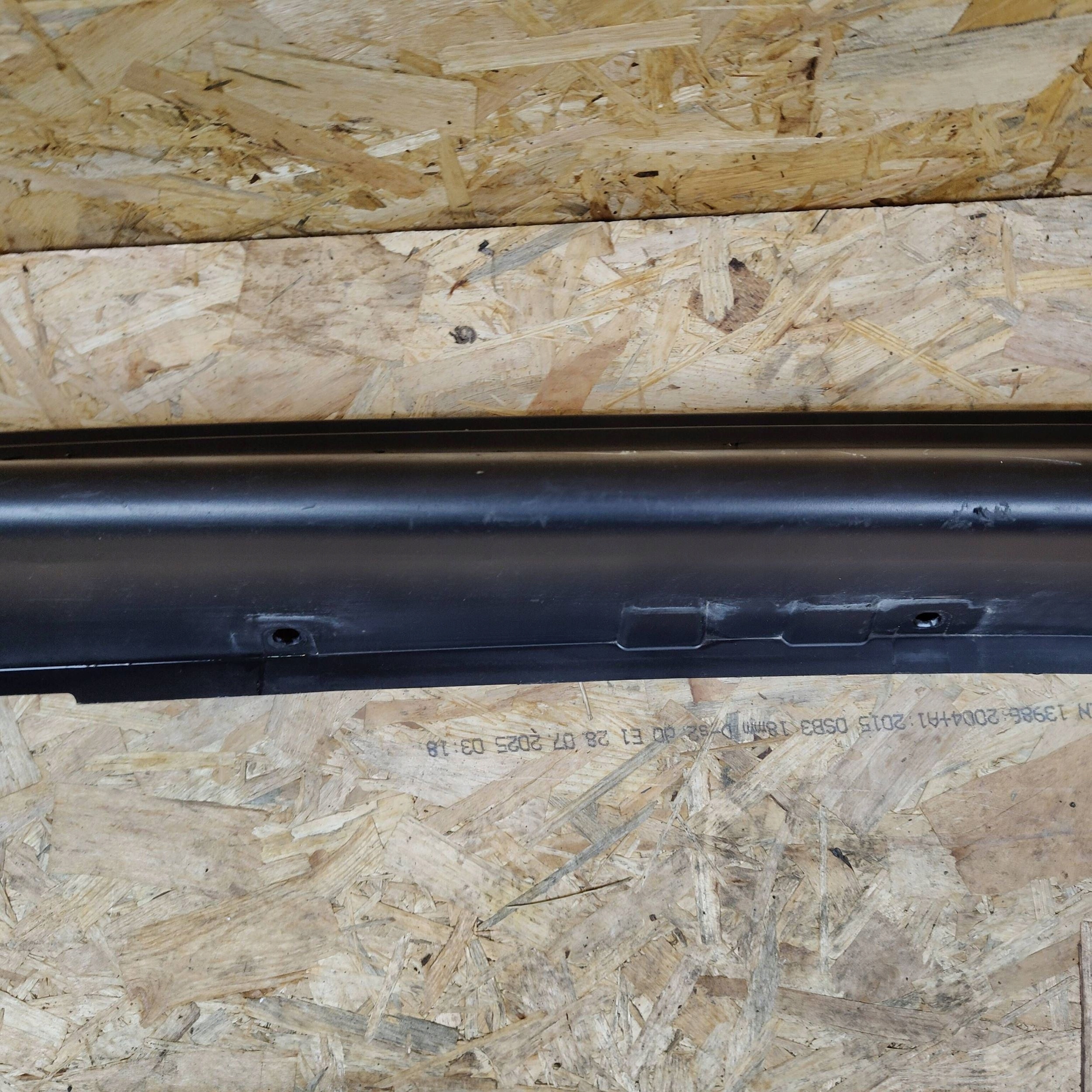 cap threshold right side Nissan Juke and F15 768501Ka6a