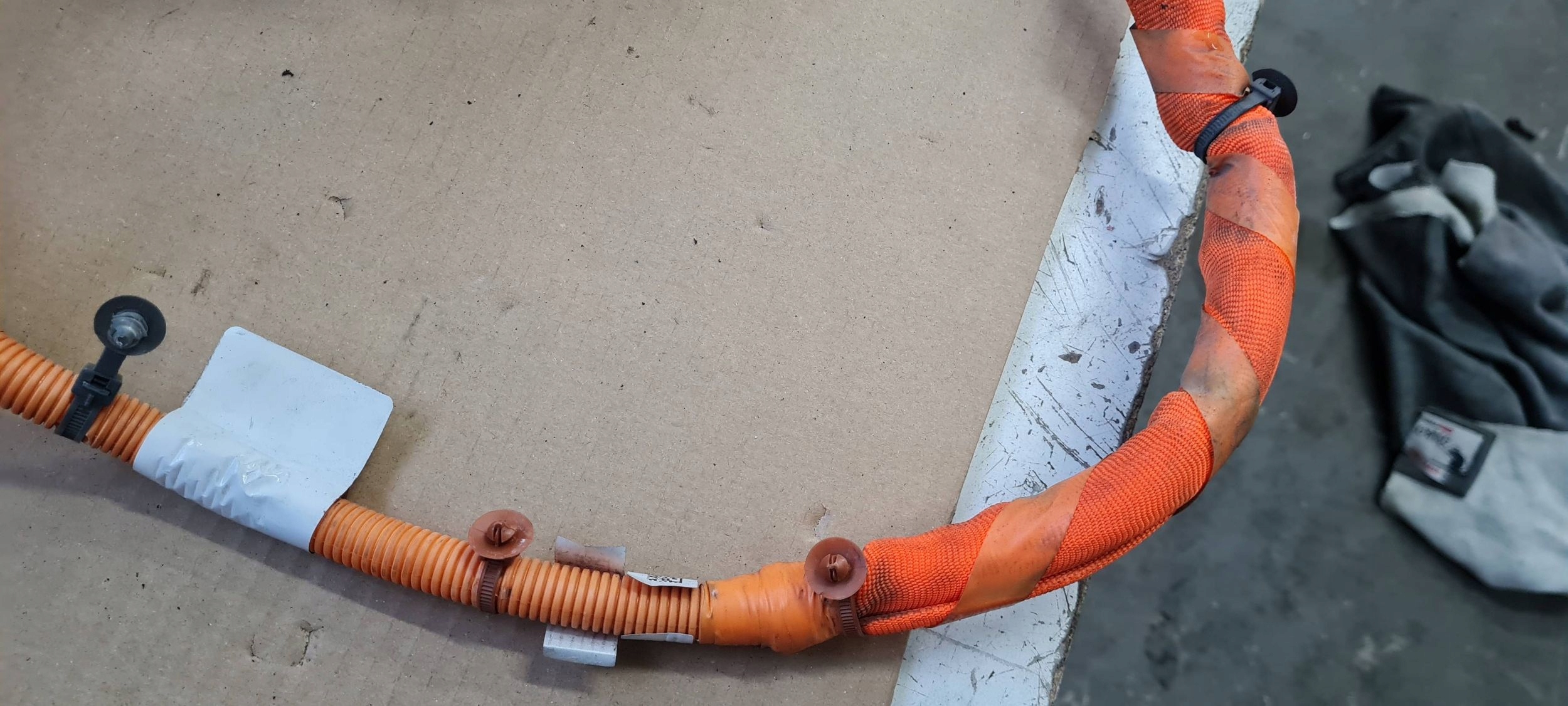 Chrysler Pacifica 2022 wiring KABEL bundle 3.6 HYBRYDA P68233567AE