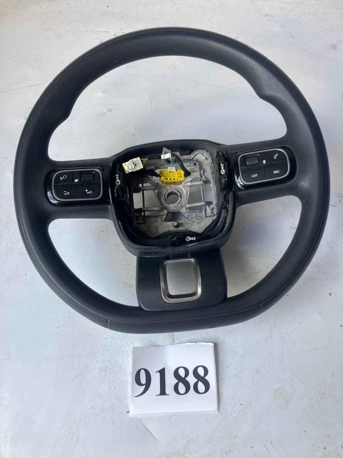 lenkrad MULTIFUNKCJA CITROEN C3 III LADNA 98164325ZD