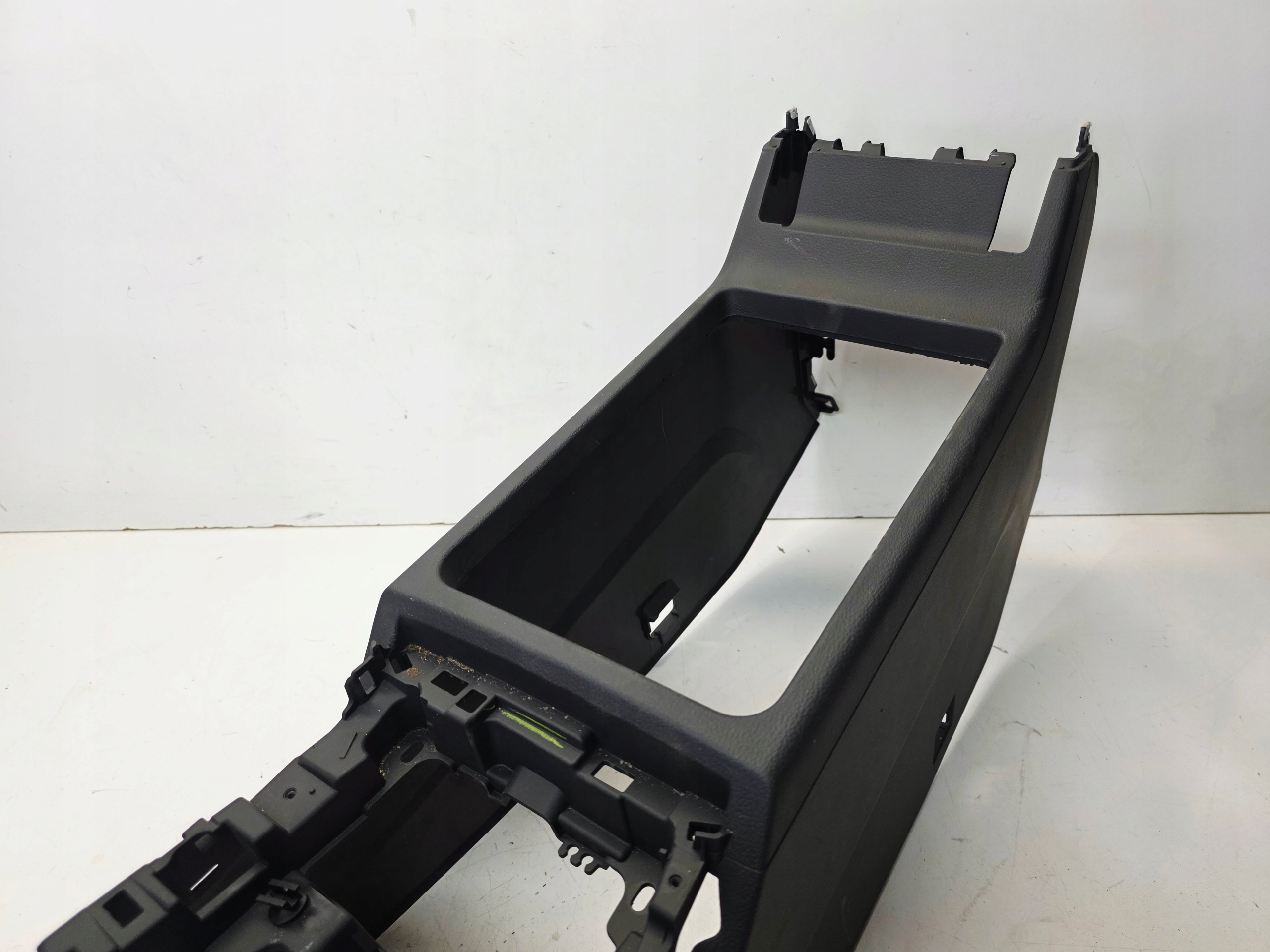 тунель середина Audi Q5 FY 80A 80B863241A 6PS