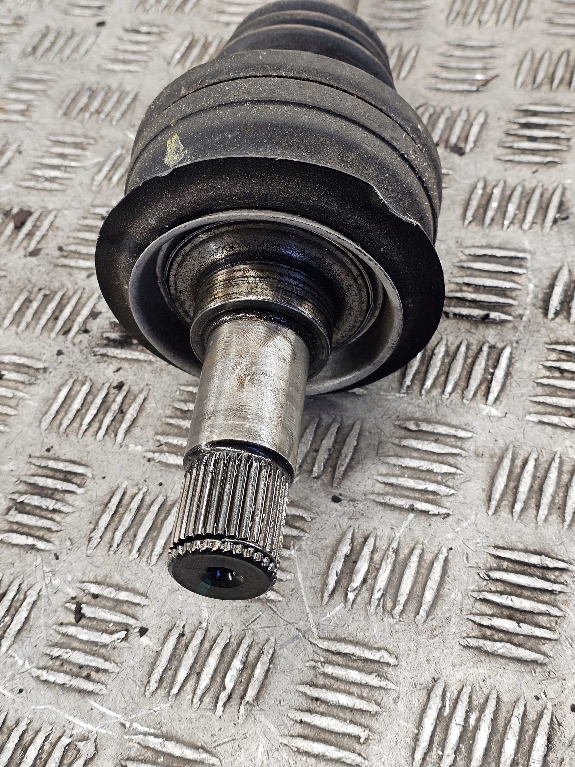 MERCEDES 447 semi-axis A4473506600 4473506600