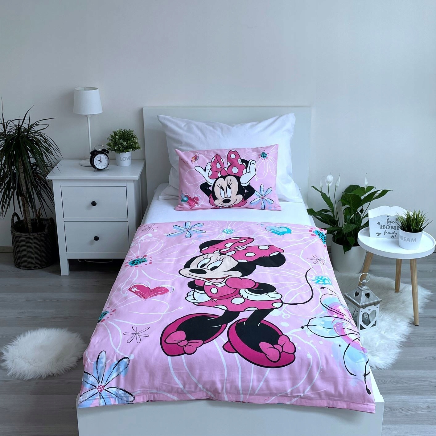 POŚCIEL DO ŁÓŻECZKA 100X135 MYSZKA MINNIE KWIAT 02 Stan opakowania oryginalne