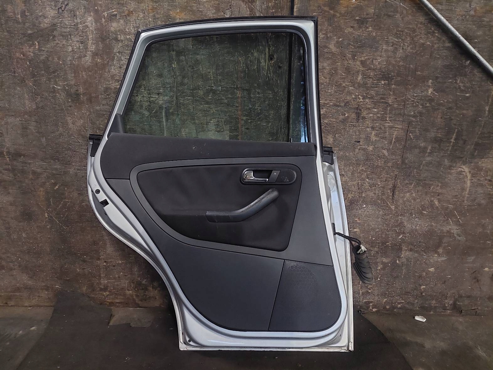 door complete left rear part SEAT IBIZA III HB 5D L57N