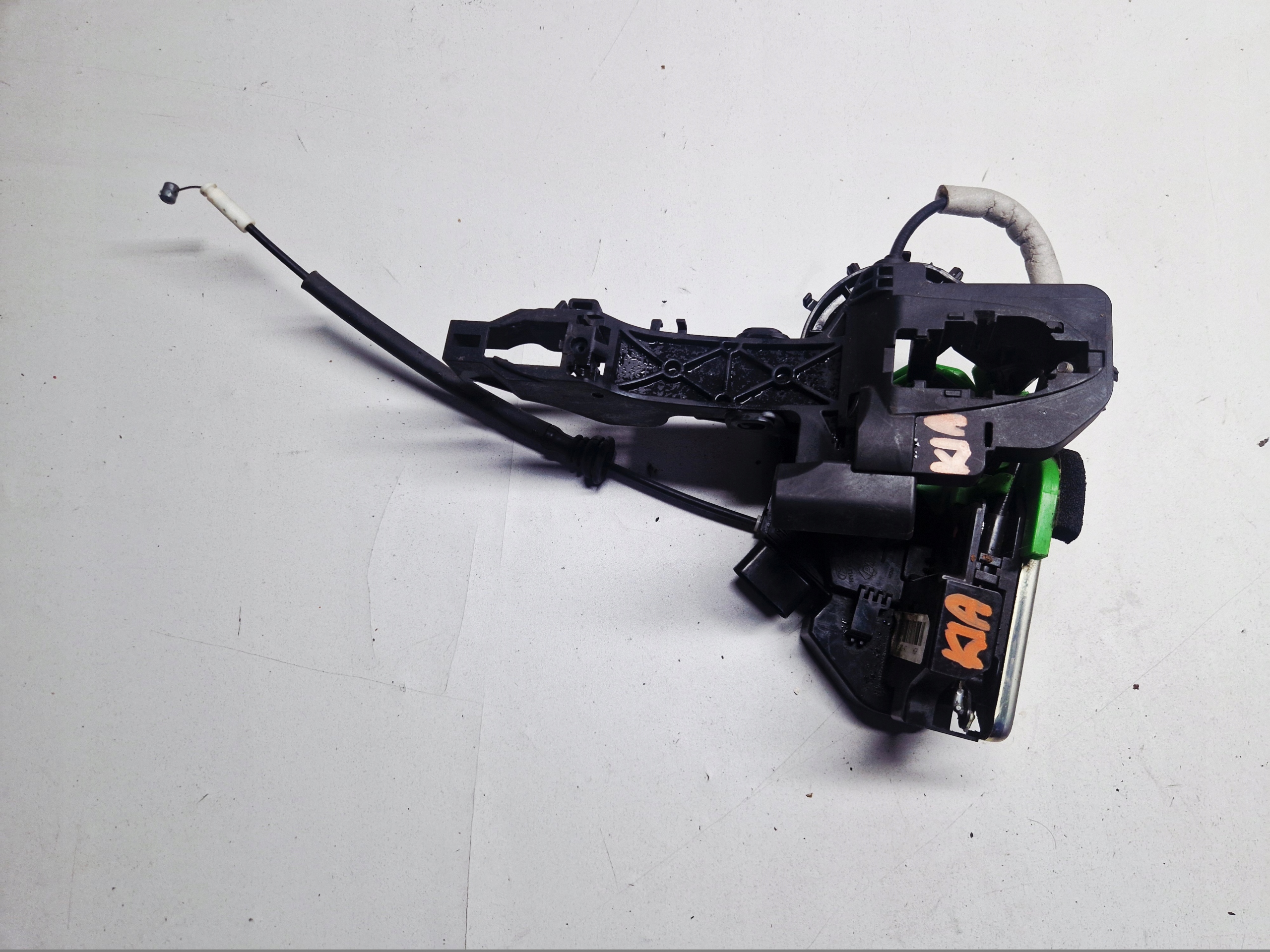 KIA CEED II lock door left front 81310-A