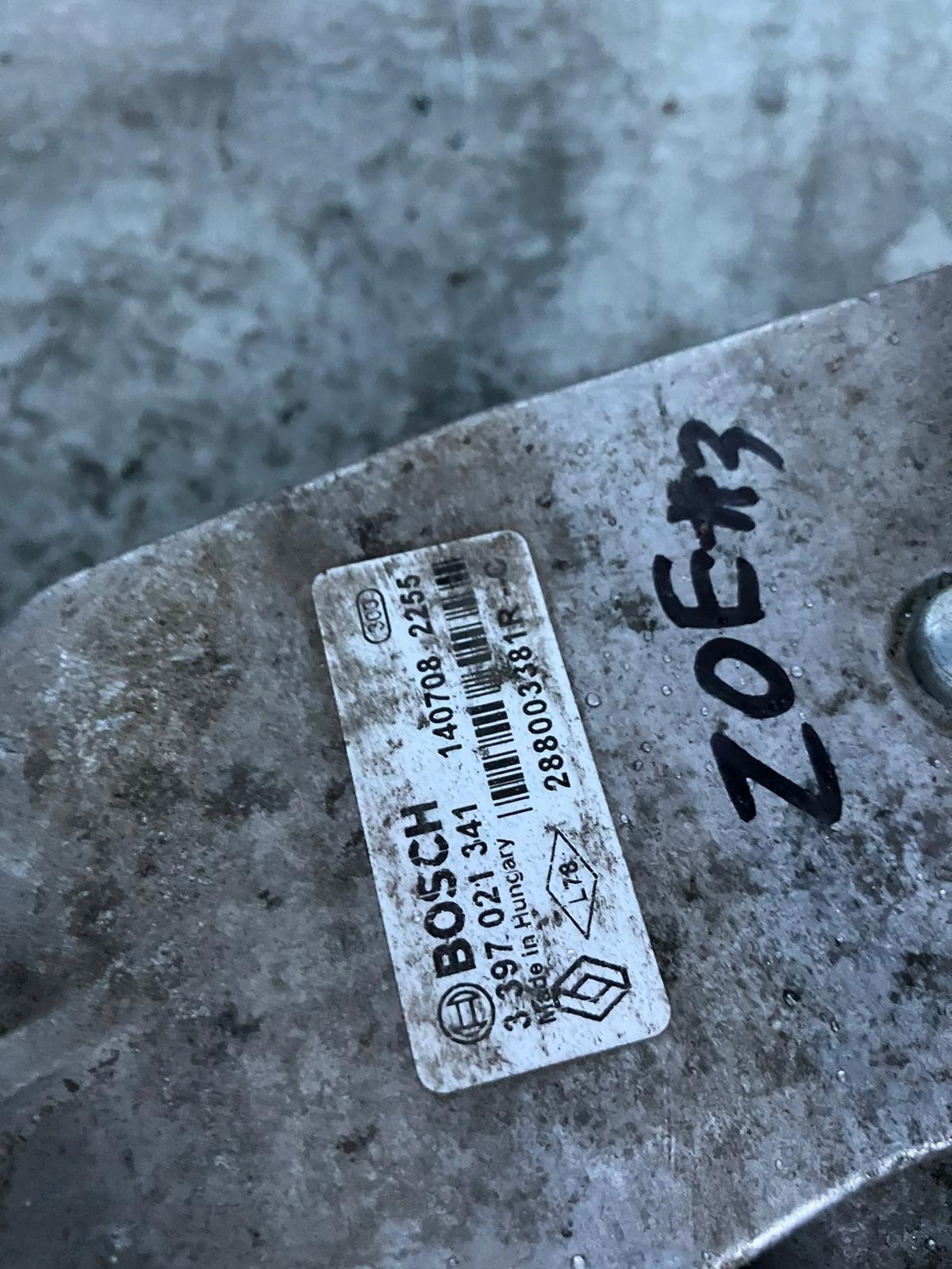 Wischergestänge RENAULT ZOE 288003381R