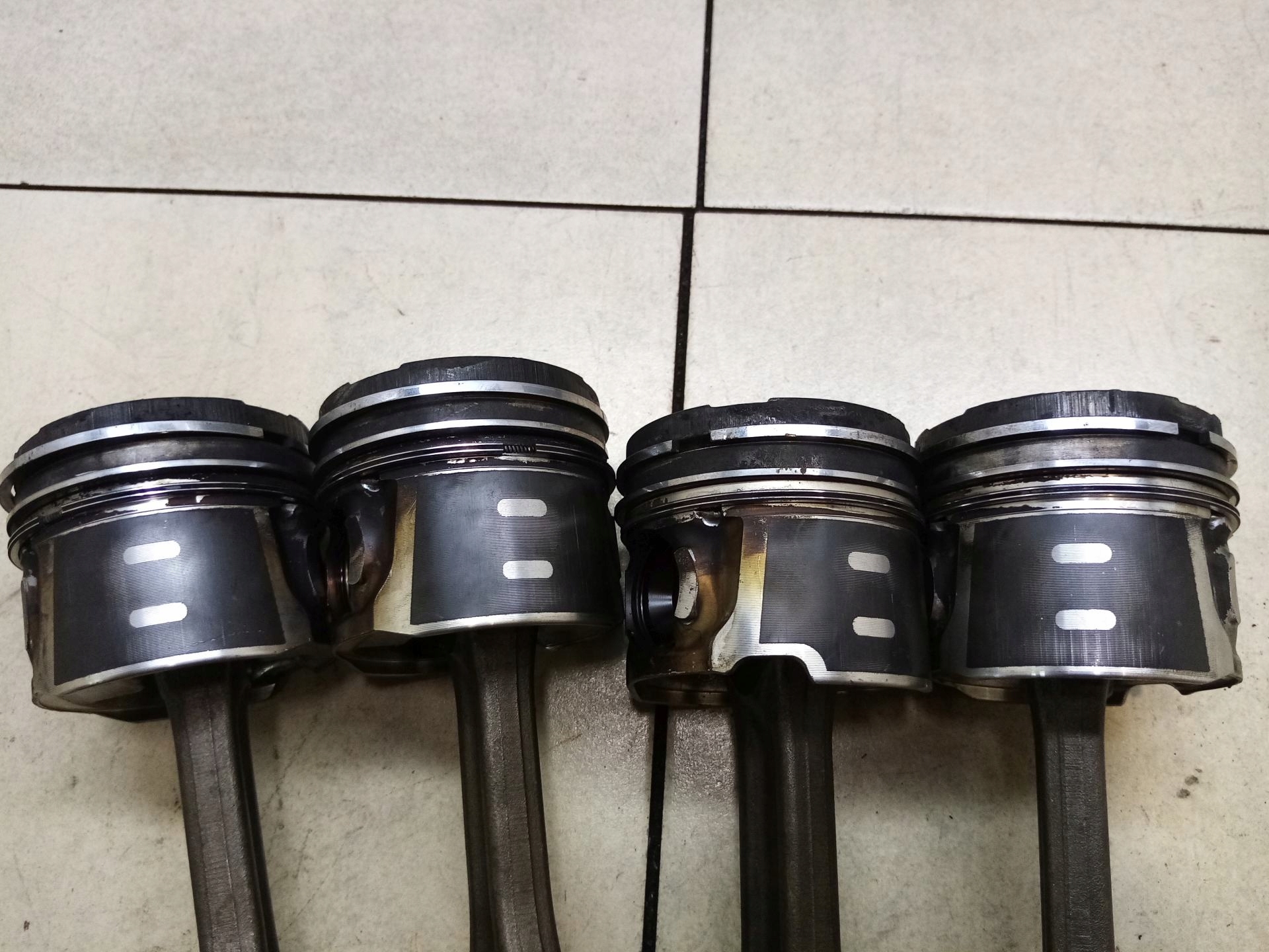 piston connecting rod MAZDA 3 1.6 TDCI