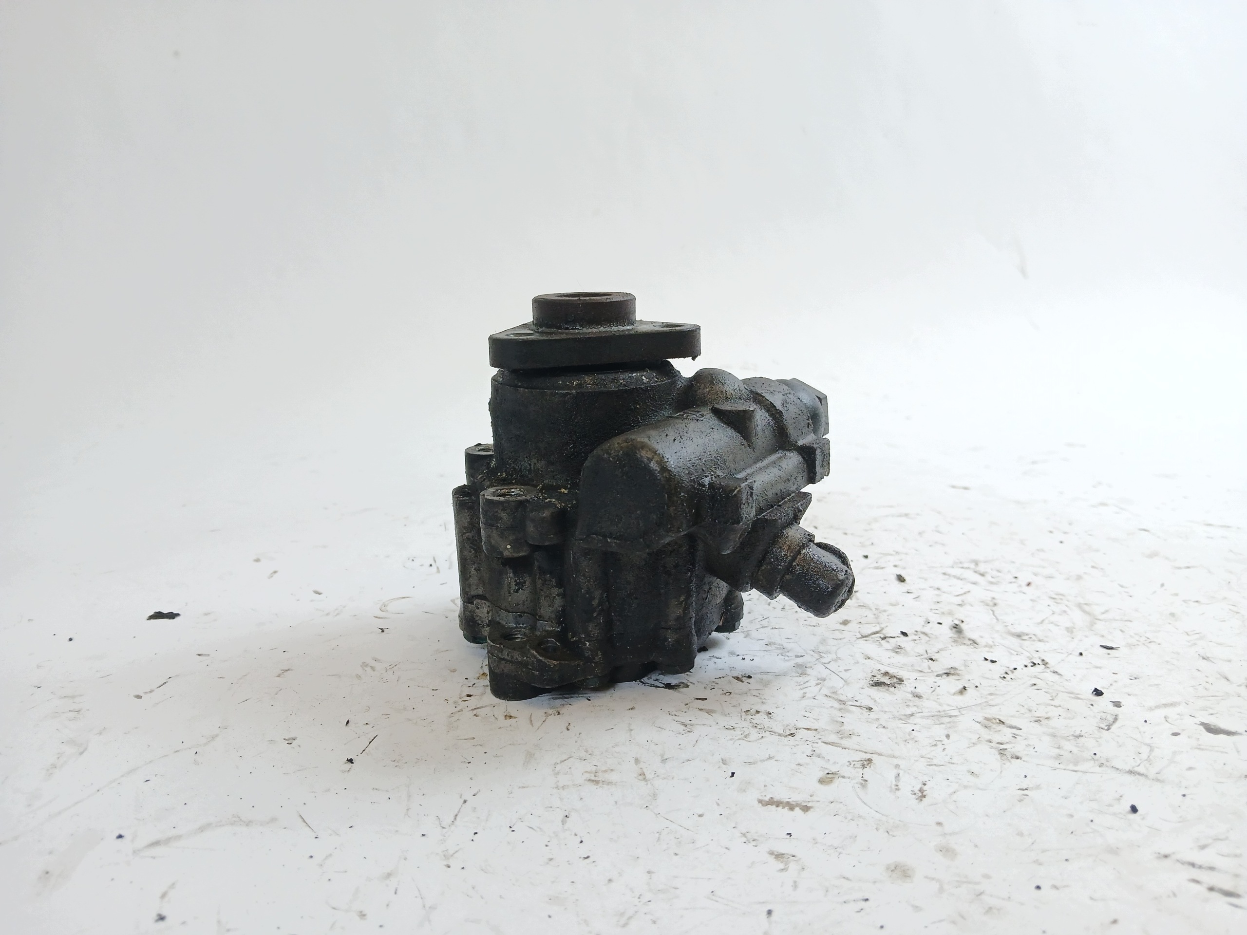 VW PASSAT B5 AUDI A4 B5 servo pumpa 8D0145156T 110 BAR