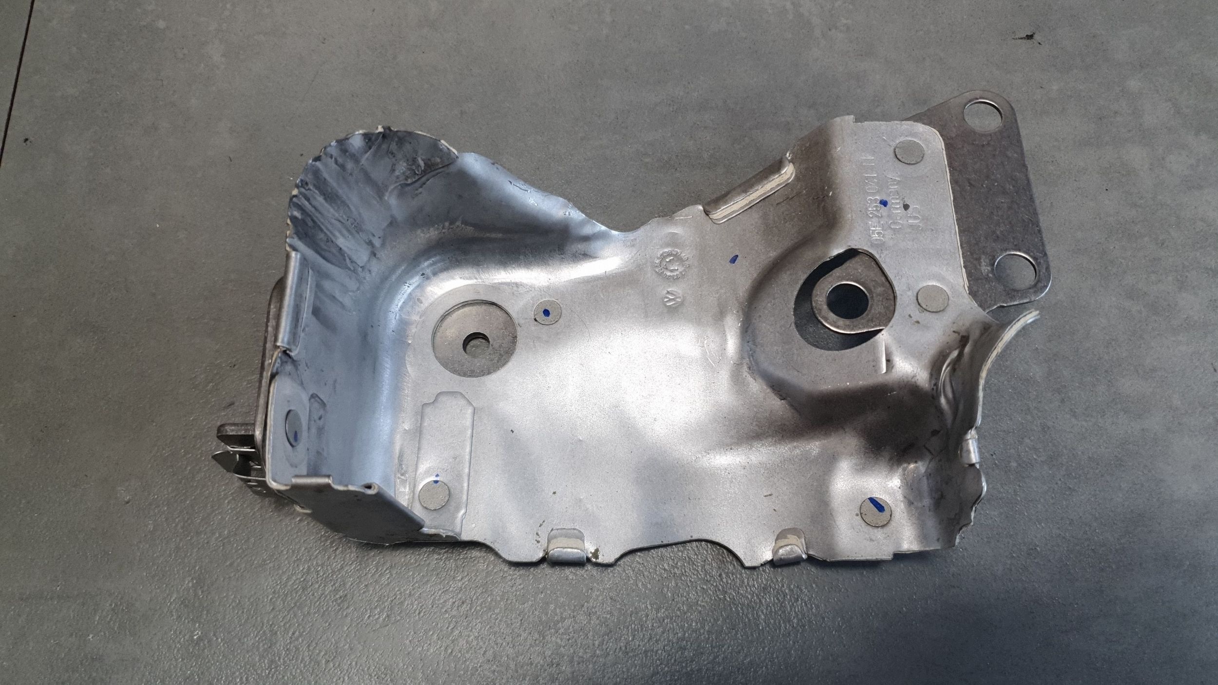 Audi A3 8Y cover termiczna 05E253041N