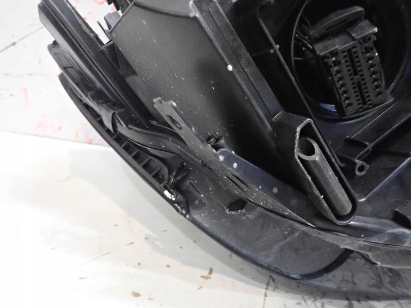light front front left VW TOURAN 2015- FULL LED
