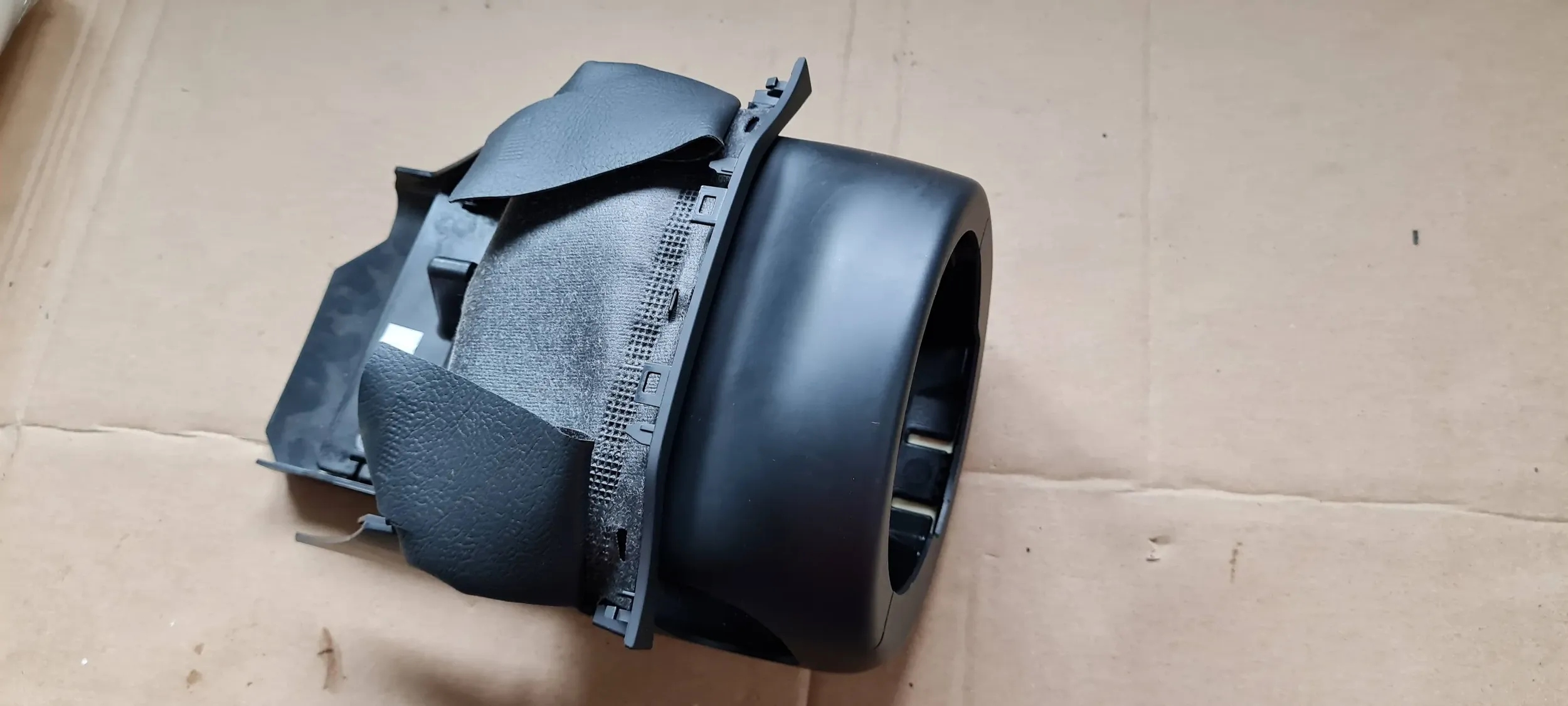 Q7 4M II cover below steering wheel, KOLUMNE 4M0953516